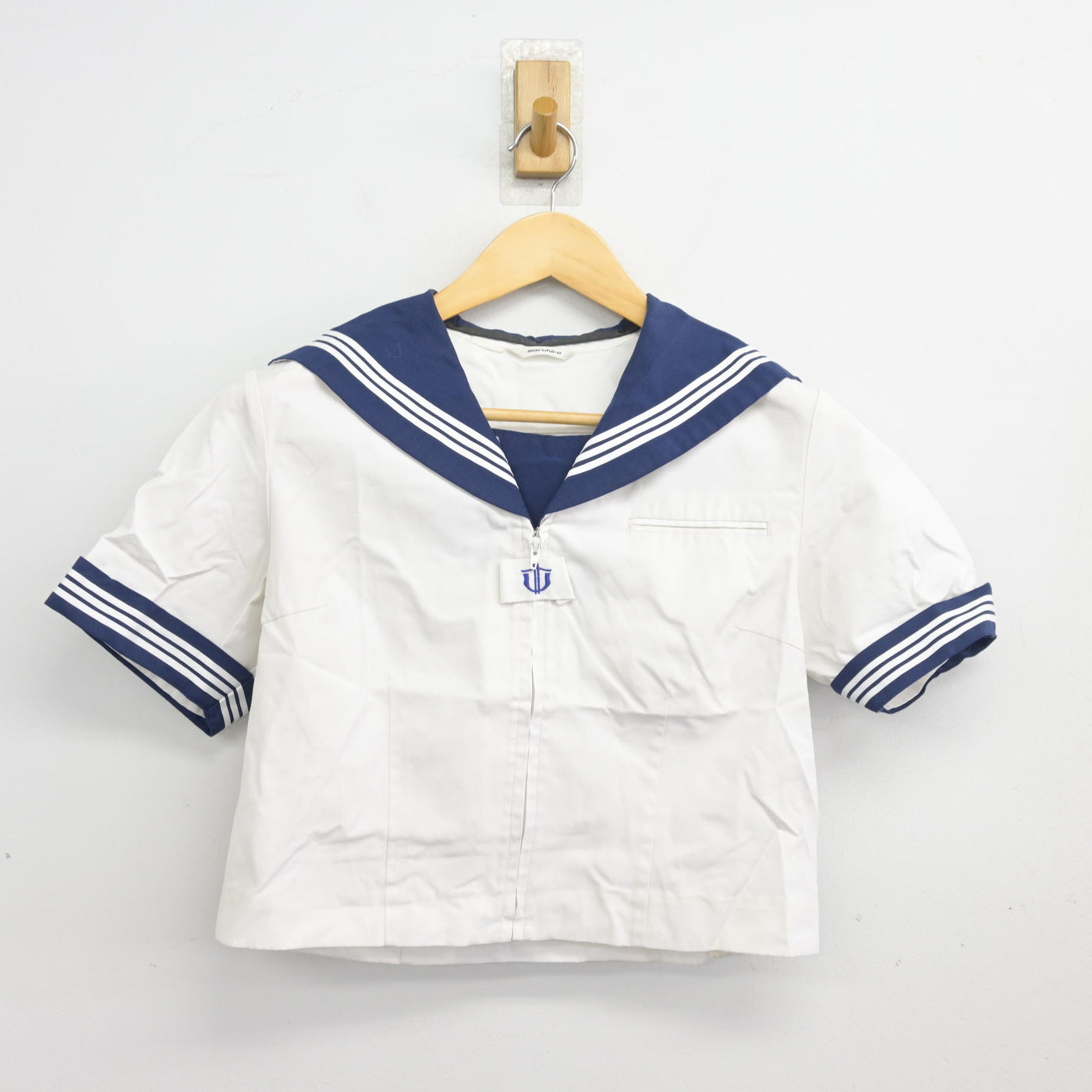 【中古】埼玉県 鯨井中学校 女子制服 2点 (セーラー服) sf104002