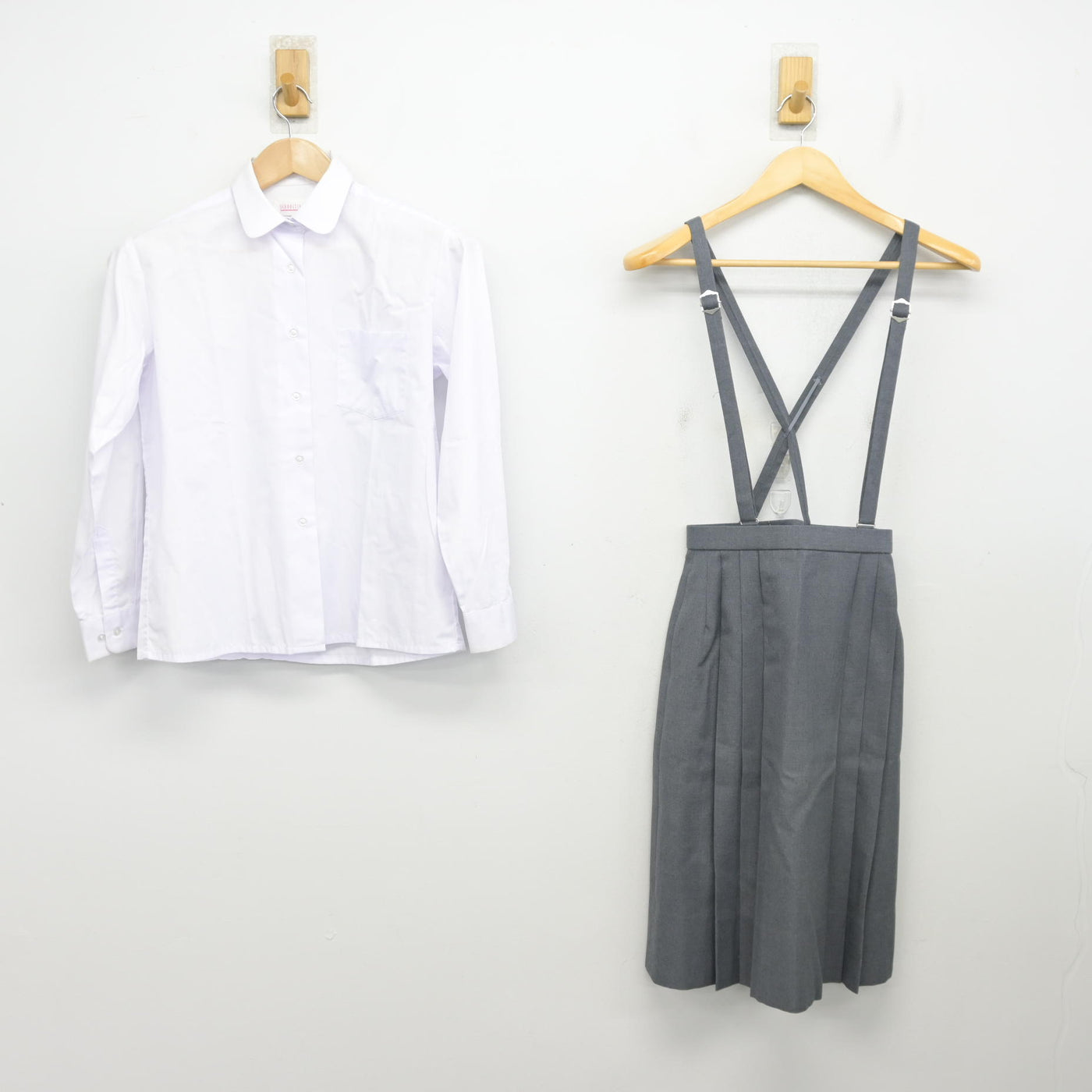 【中古】兵庫県 野々池中学校 女子制服 4点 (ブレザー・ベスト・シャツ・スカート) sf104006