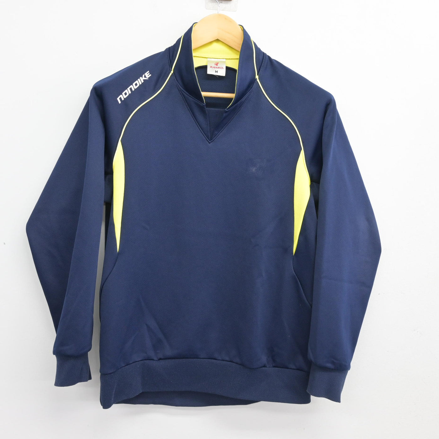 【中古】兵庫県 野々池中学校 女子制服 2点 (ジャージ 上・体操服 上) sf104010