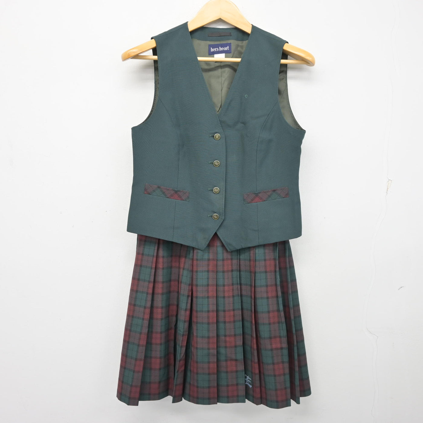 【中古】茨城県 江戸川学園取手高等学校/旧制服 女子制服 2点 (ベスト・スカート) sf104027