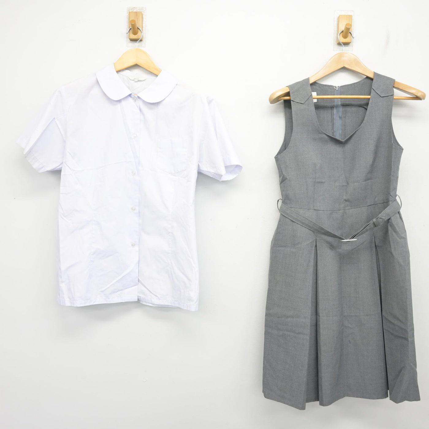 【中古】広島県 可部中学校 女子制服 3点 (シャツ・ジャンパースカート) sf104044