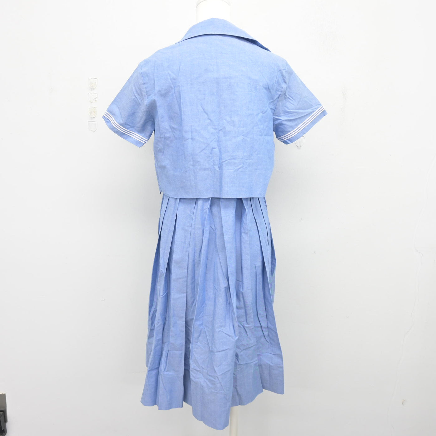 【中古】熊本県 ルーテル学院高等学校 女子制服 4点 (ニット・セーラー服・ジャンパースカート) sf104051