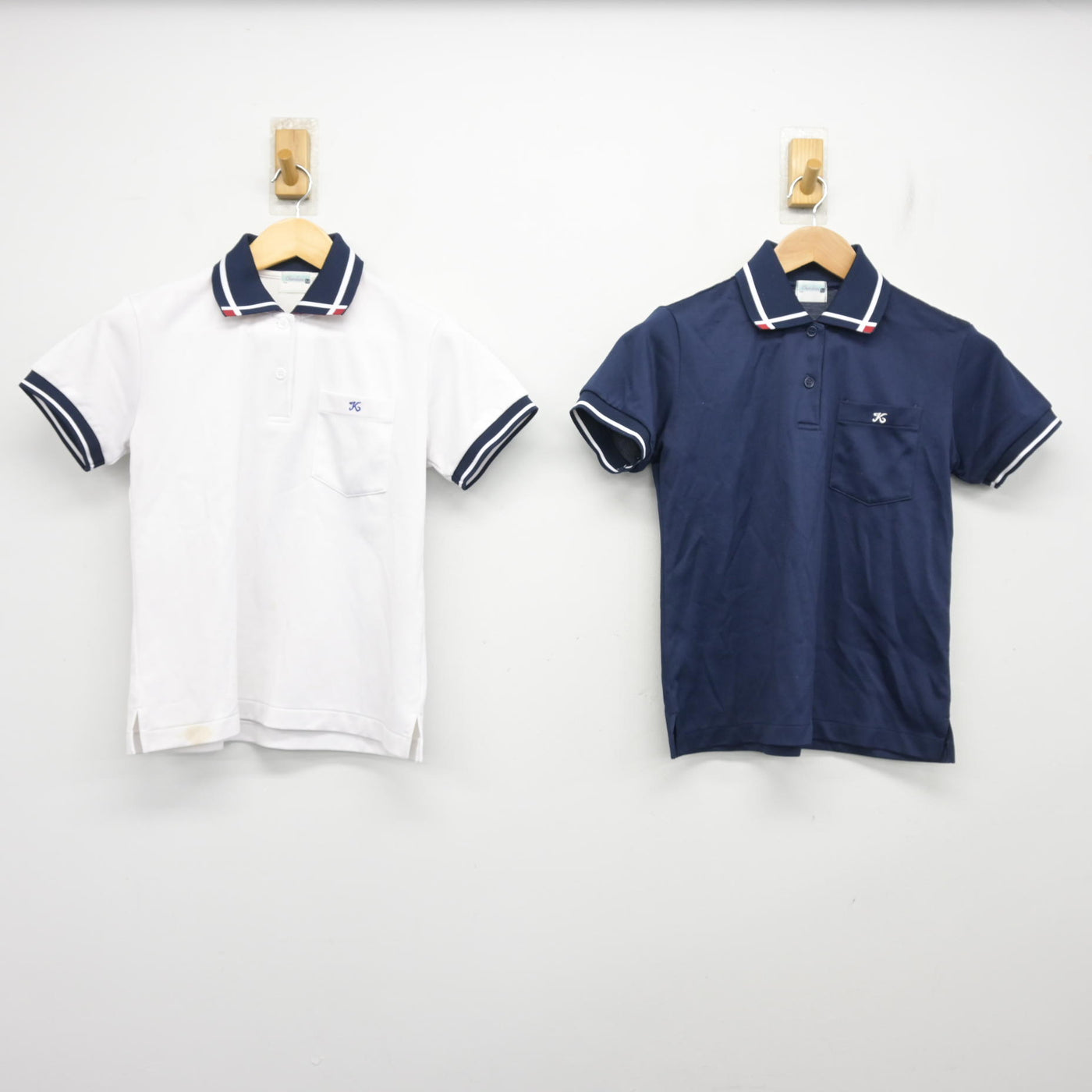 【中古】熊本県 熊本中央高等学校 女子制服 3点 (シャツ・スカート) sf104053