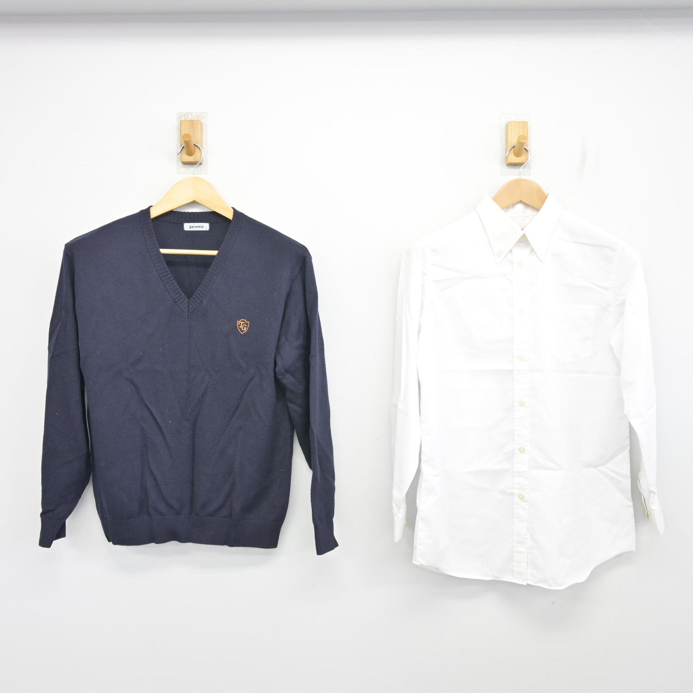 【中古】神奈川県 立花学園高等学校 女子制服 2点 (ニット・シャツ) sf104084