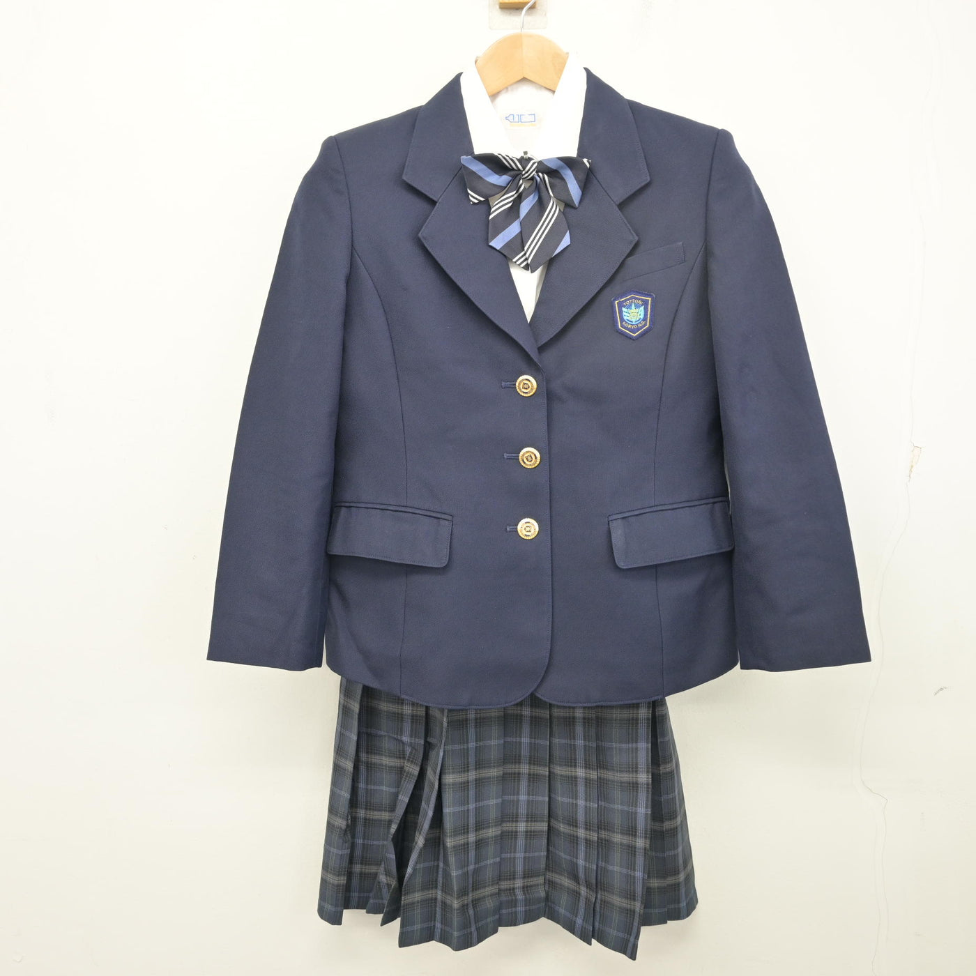 【中古】鳥取県 鳥取湖陵高等学校 女子制服 4点 (ブレザー・シャツ・スカート) sf104088