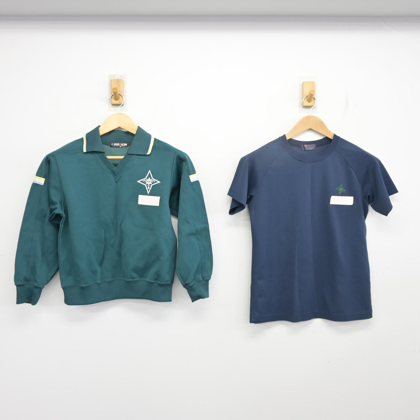 【中古】岩手県 黒石野中学校 女子制服 3点 (ジャージ 上・体操服 上・体操服 下) sf104092