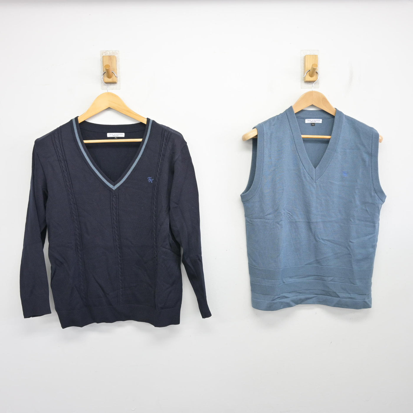 【中古】北海道 北海道札幌手稲高等学校 女子制服 2点 (ニット・ニットベスト) sf104106