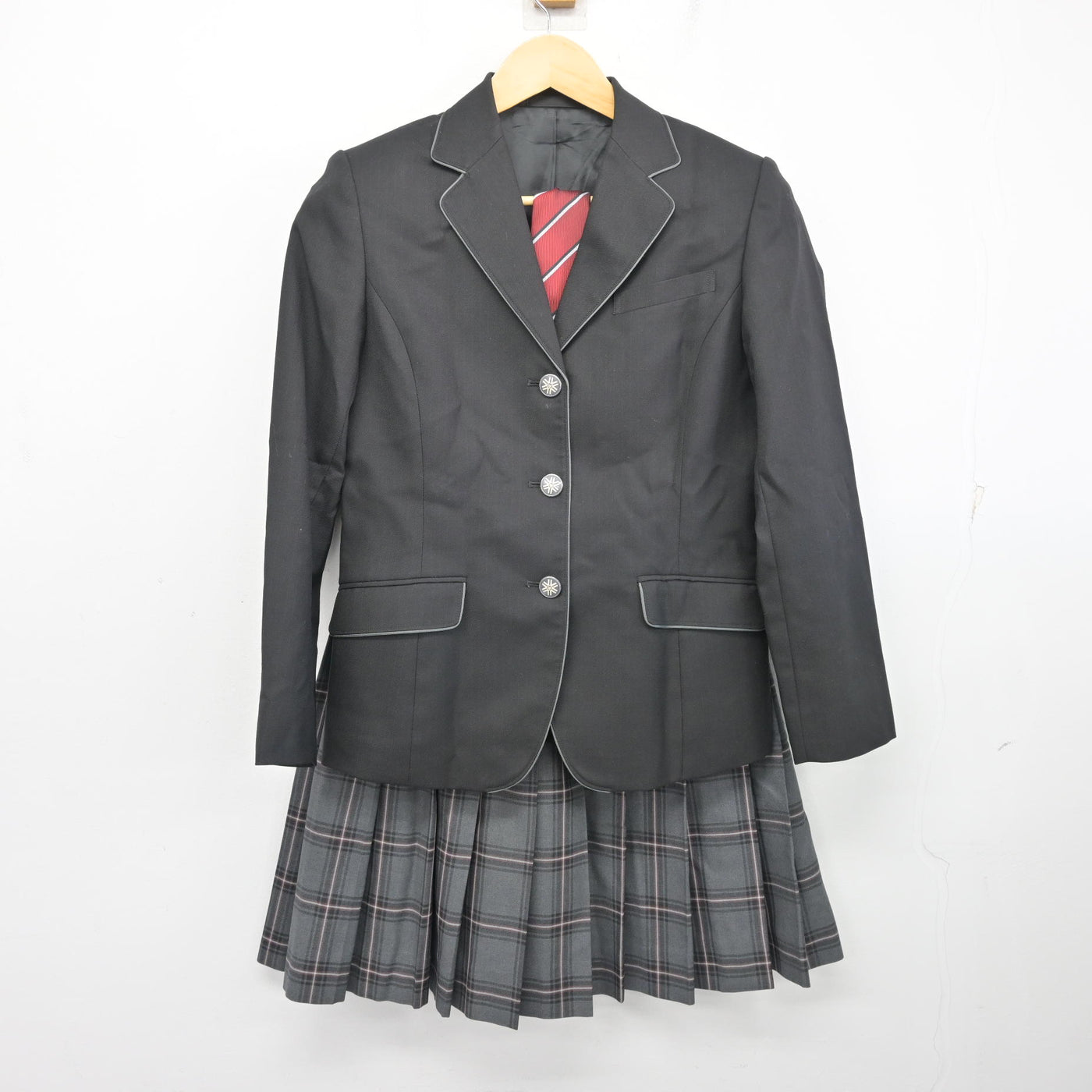 【中古】北海道 市立札幌新川高等学校 女子制服 4点 (ブレザー・スカート) sf104110