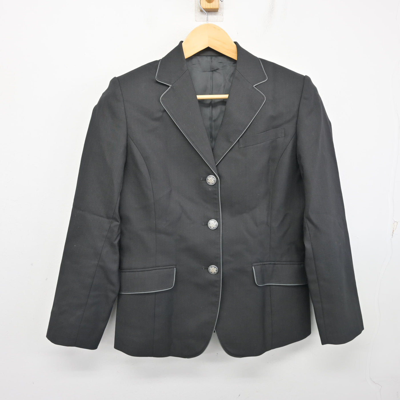 【中古】北海道 市立札幌新川高等学校 女子制服 4点 (ブレザー・スカート) sf104110