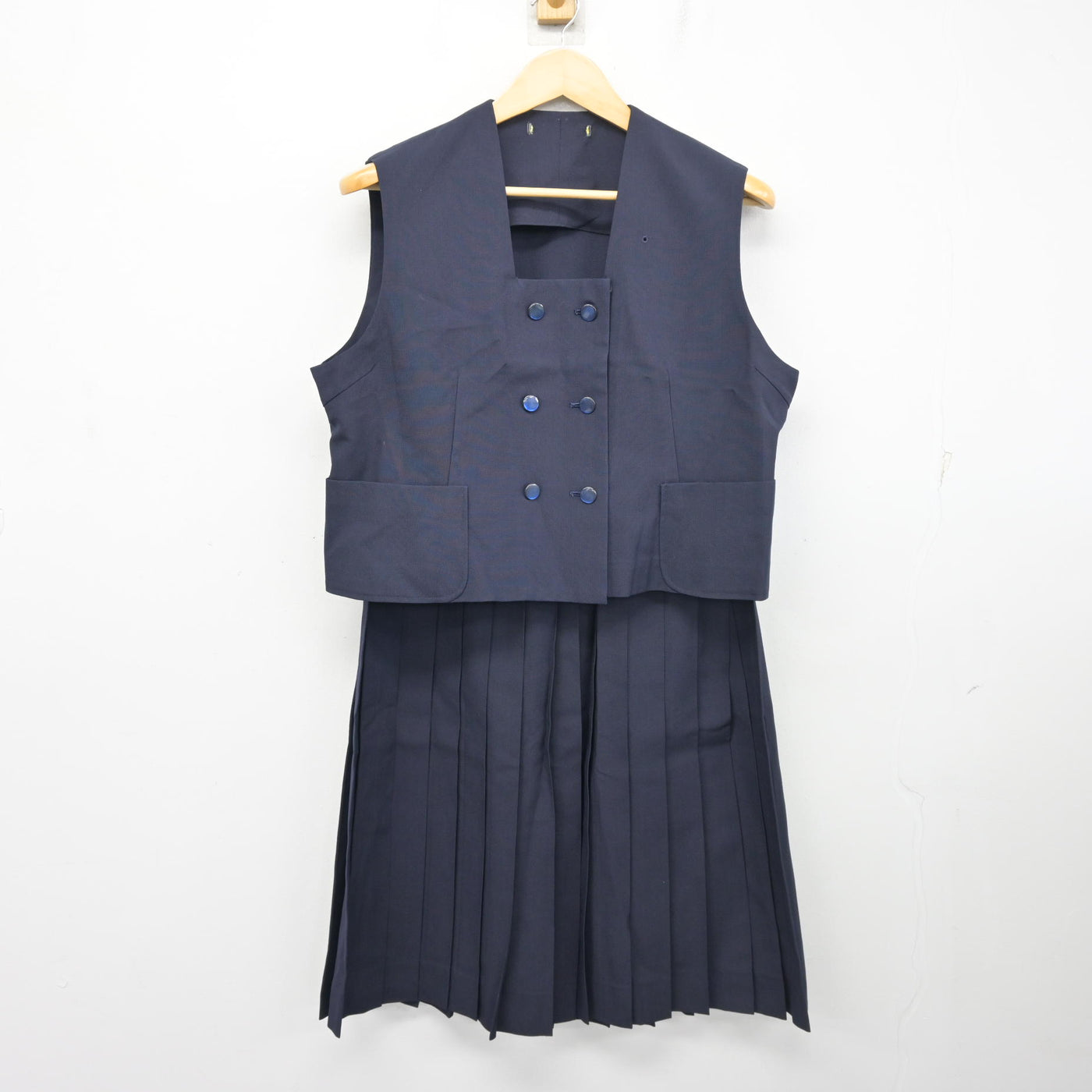 【中古】愛知県 同朋高等学校 女子制服 2点 (ベスト・スカート) sf104132