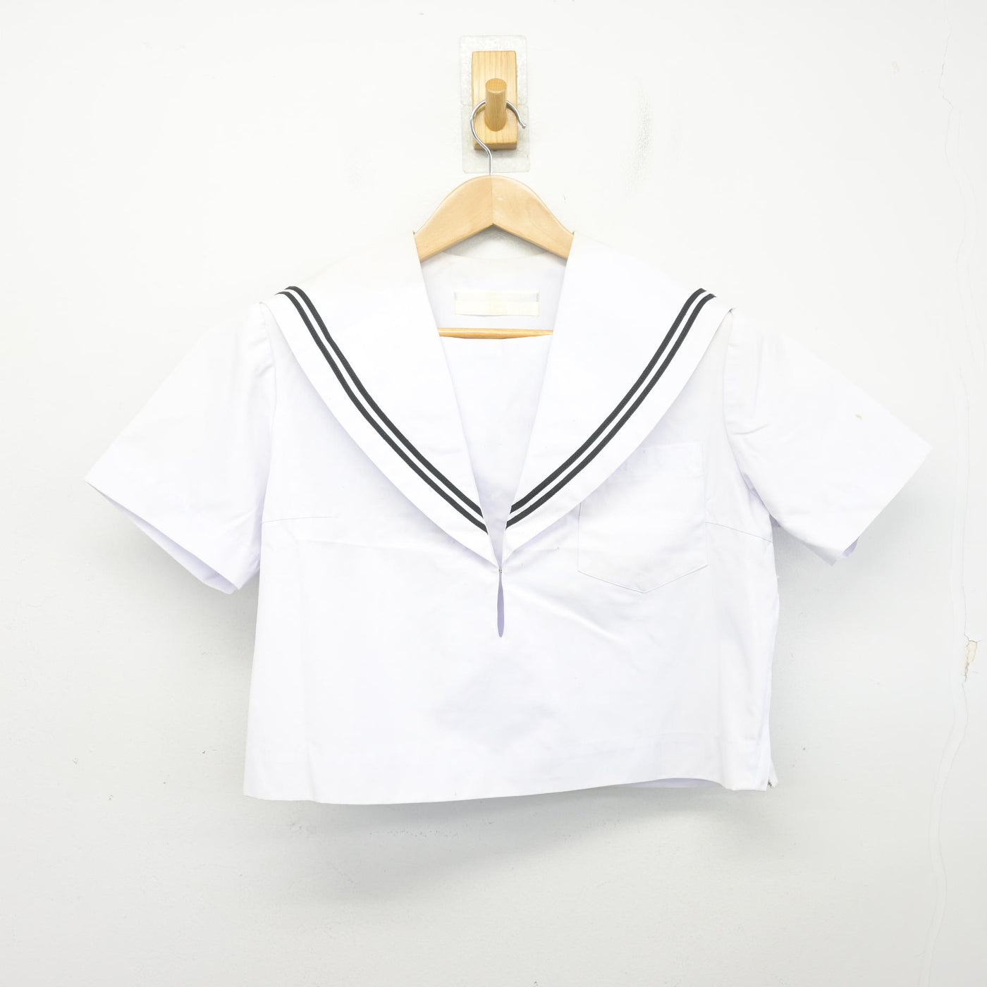 【中古】愛知県 志賀中学校 女子制服 2点 (セーラー服) sf104133