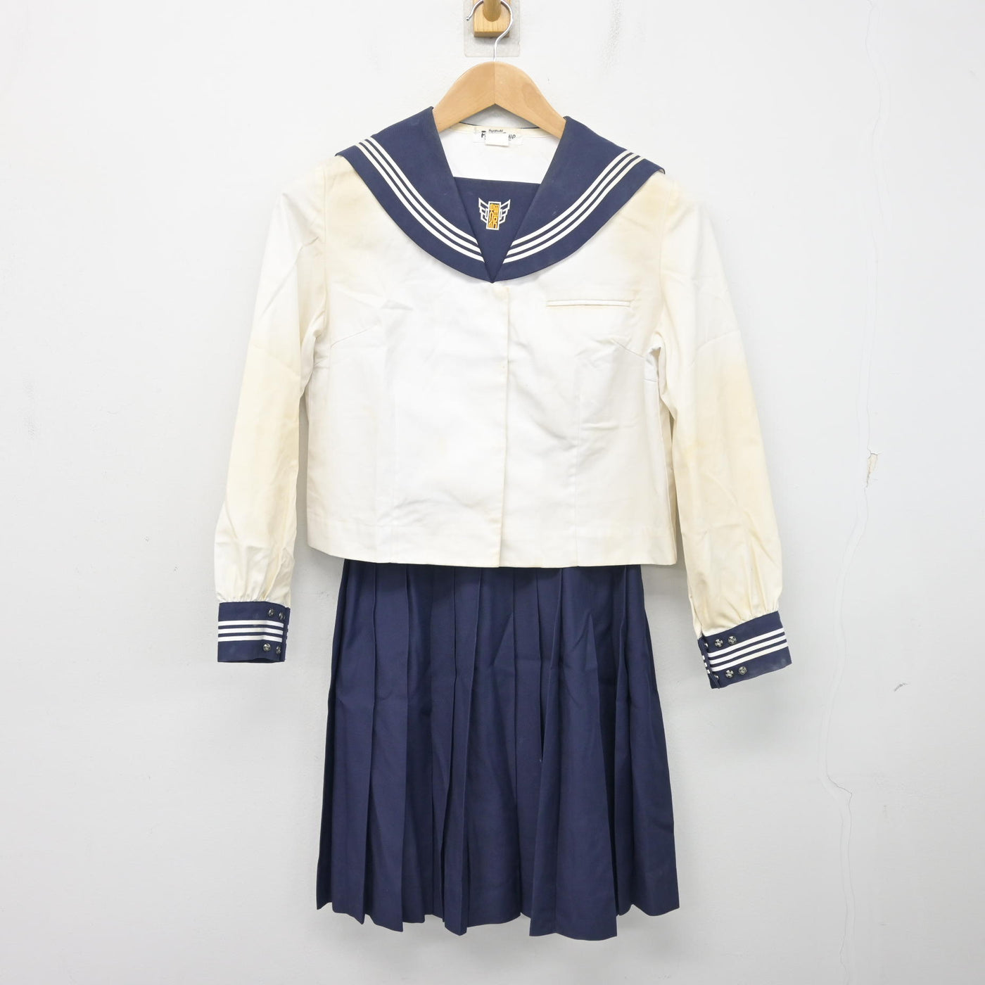 【中古】千葉県 畑沢中学校 女子制服 2点 (セーラー服・スカート) sf104142