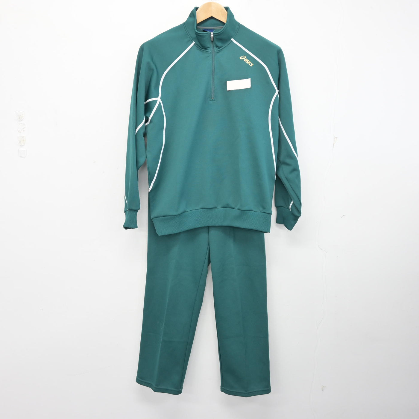【中古】埼玉県 草加東高等学校 女子制服 2点 (ジャージ 上・ジャージ 下) sf104147