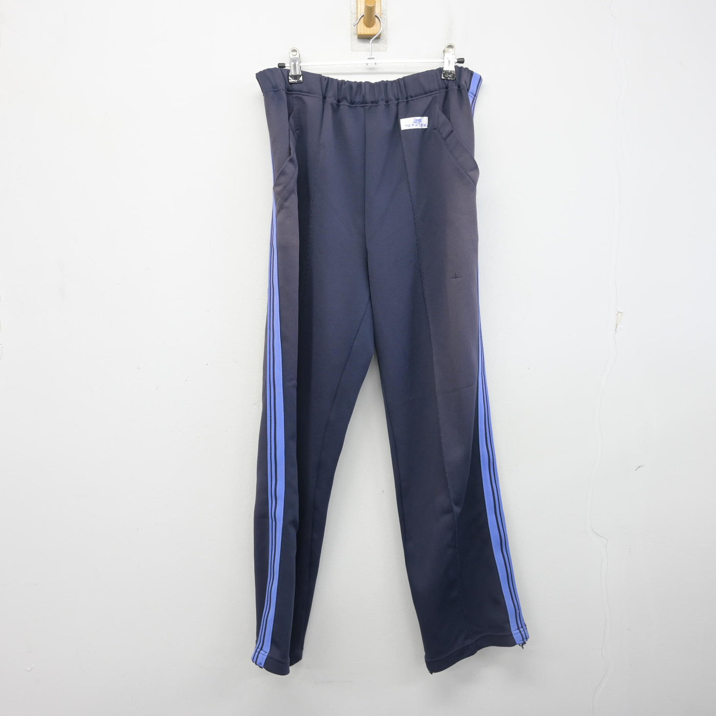 【中古】埼玉県 新田中学校 女子制服 3点 (ジャージ 上・体操服 上・ジャージ 下) sf104150