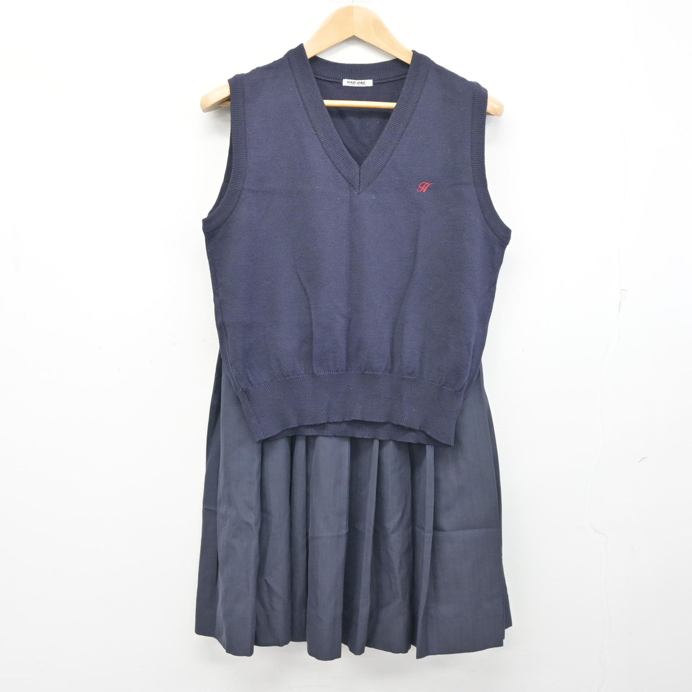 【中古】広島県 広島高等学校 女子制服 2点 (ニットベスト・スカート) sf104157