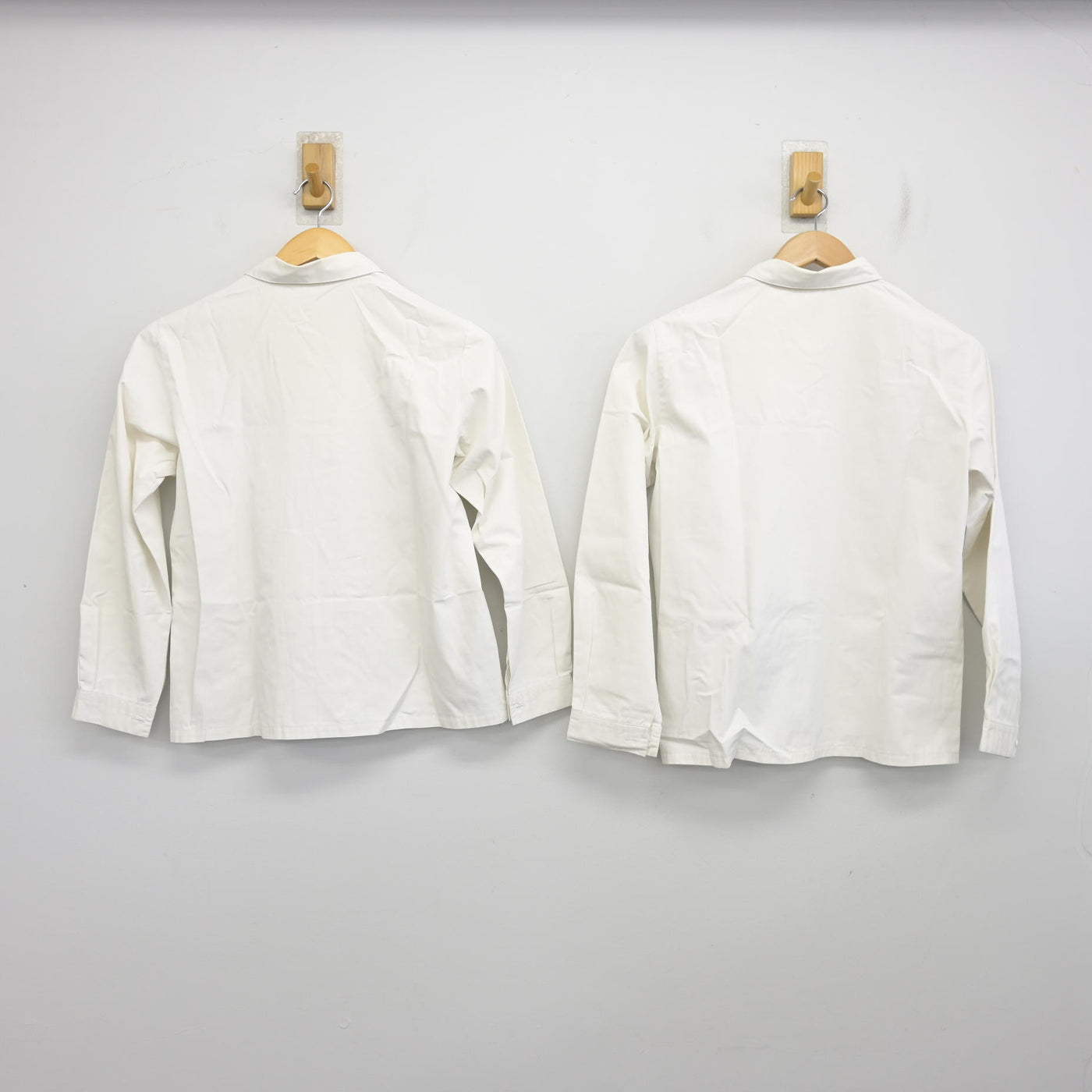 【中古】広島県 広島高等学校 女子制服 2点 (シャツ・シャツ) sf104159