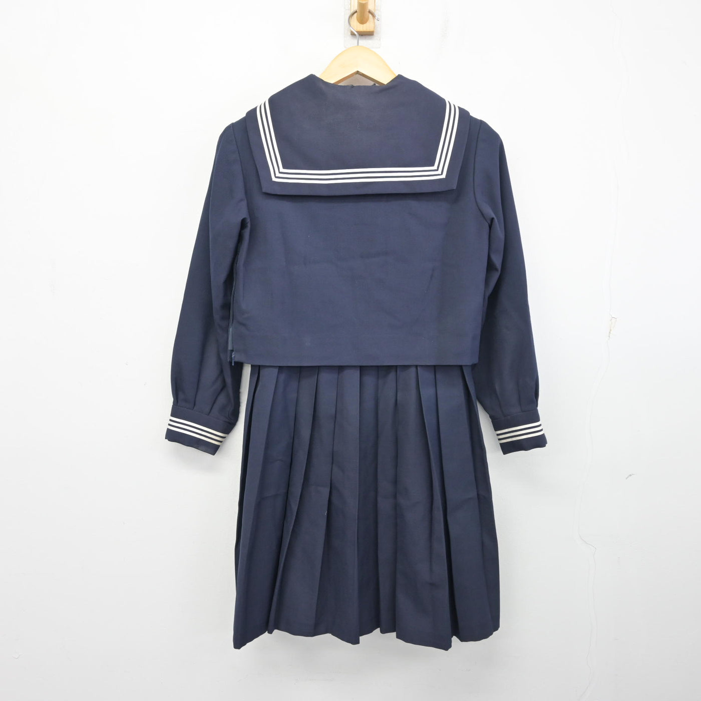 【中古】神奈川県 御幸中学校 女子制服 3点 (セーラー服・ジャンパースカート) sf104181
