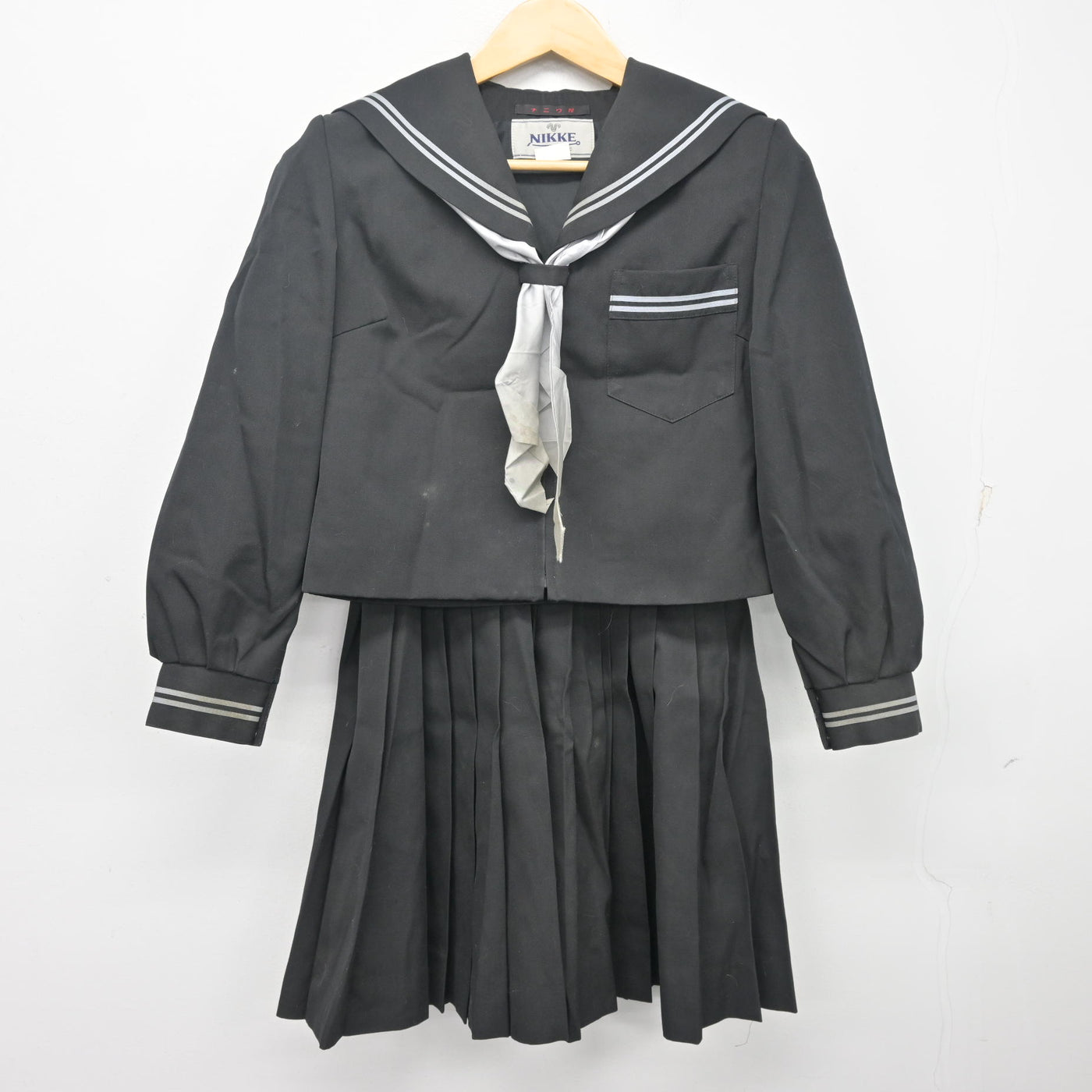 中古】三重県 久居東中学校 女子制服 4点 (セーラー服・スカート