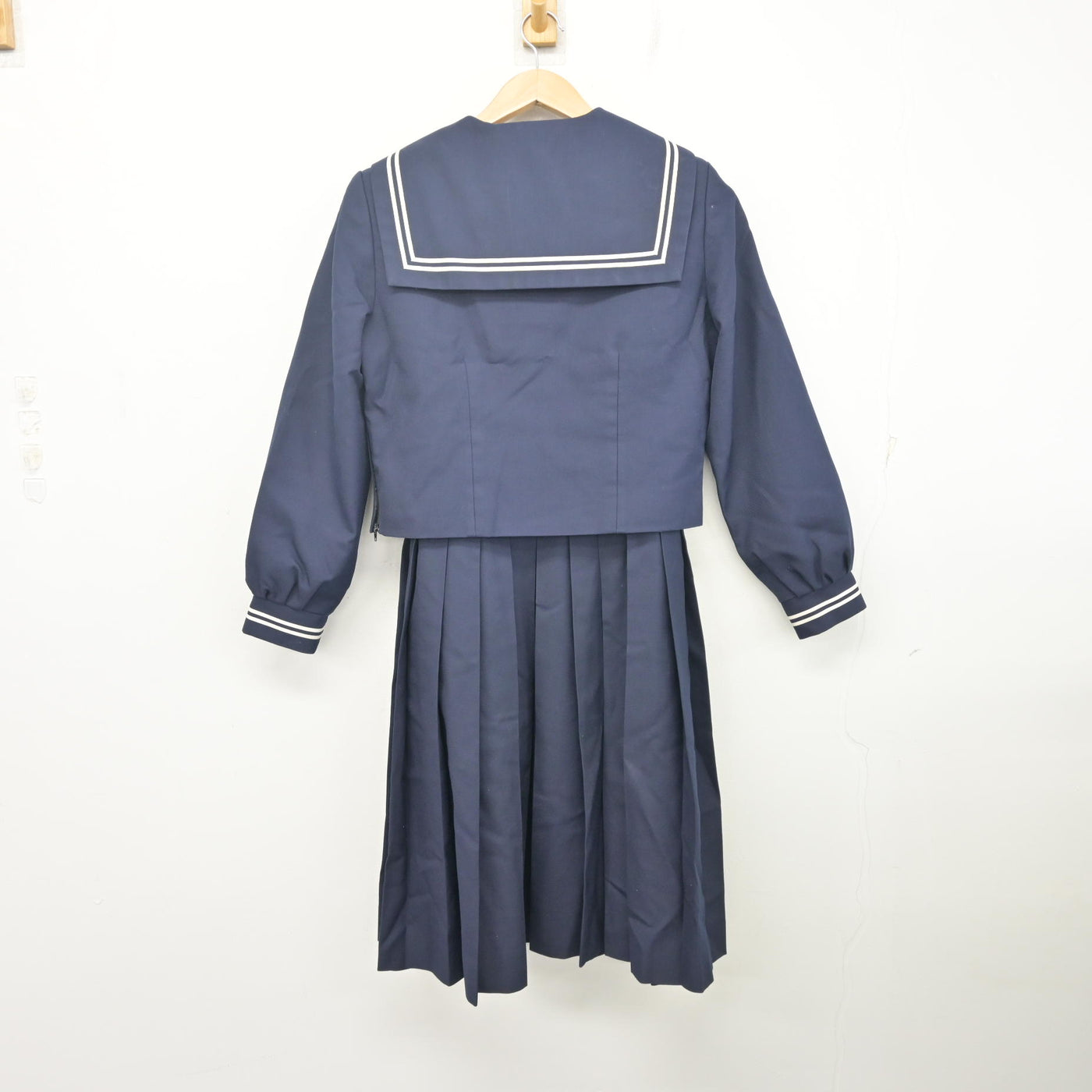 【中古】千葉県 小金南中学校/旧制服 女子制服 2点 (セーラー服・ジャンパースカート) sf104232