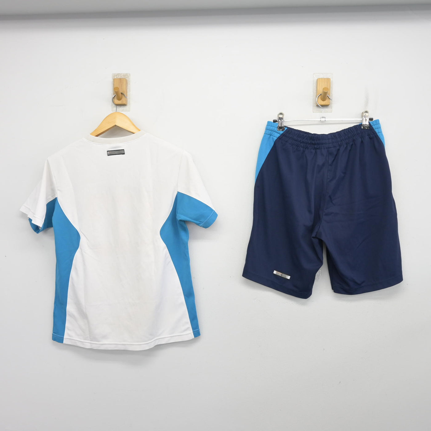 中古】大阪府 金光八尾高等学校 女子制服 2点 (体操服 上・体操服 下 