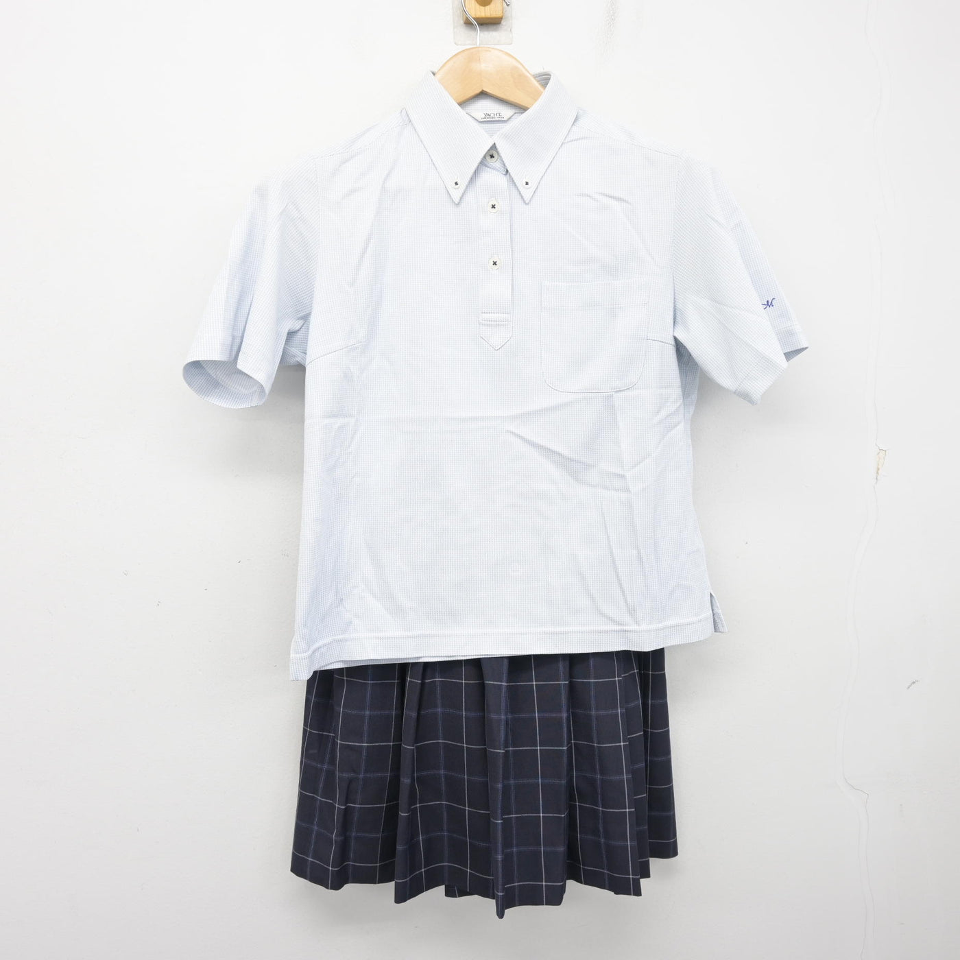 中古】北海道 旭川南高等学校 女子制服 2点 (シャツ・スカート
