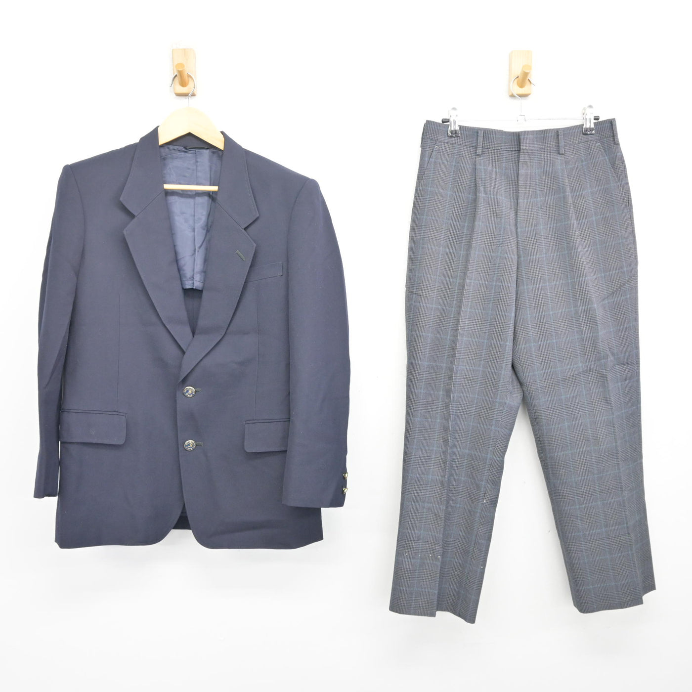 中古】大阪府 四條畷中学校 男子制服 2点 (ブレザー・ズボン) sf105933 