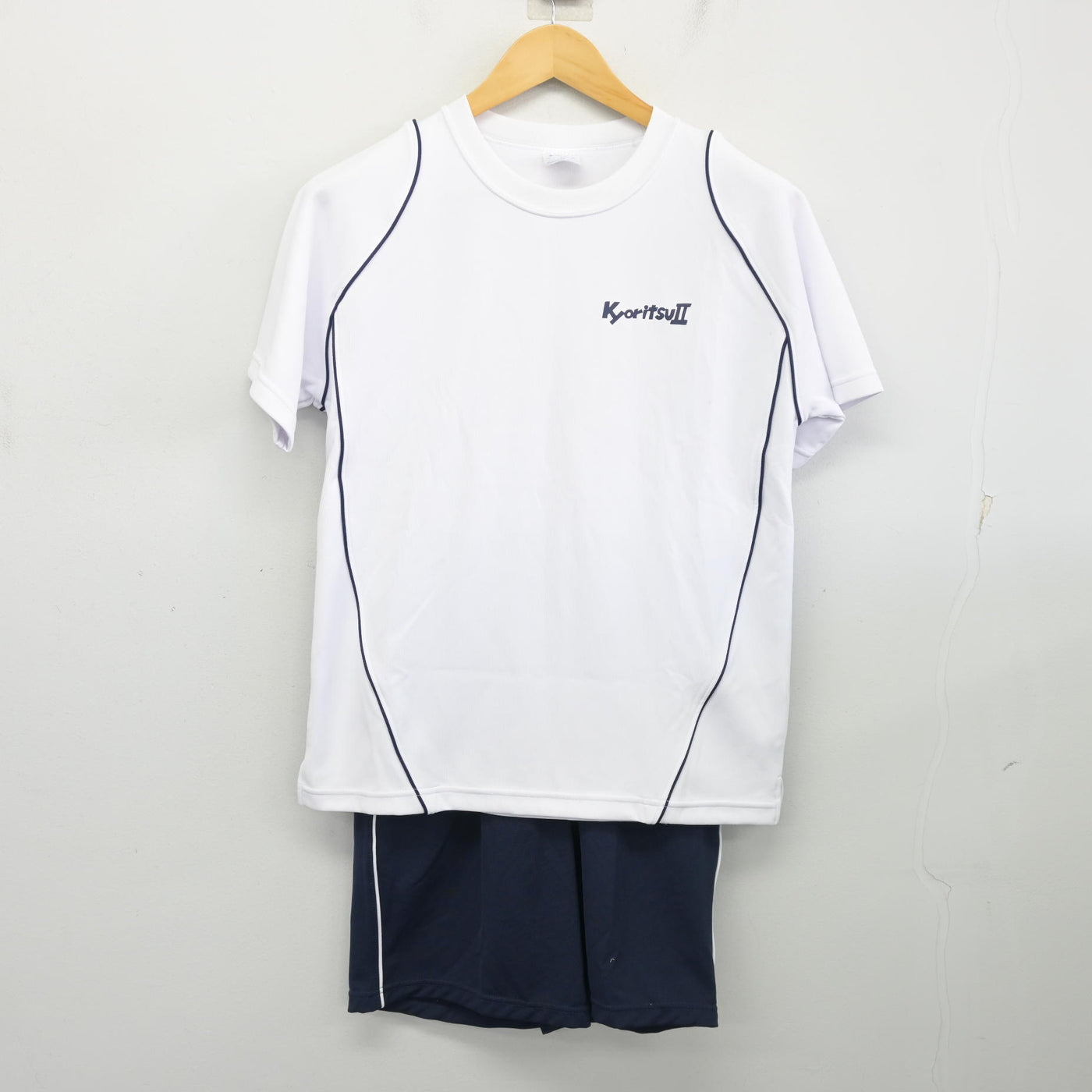 中古】東京都 共立女子第二高等学校 女子制服 2点 (体操服 上・体操服 