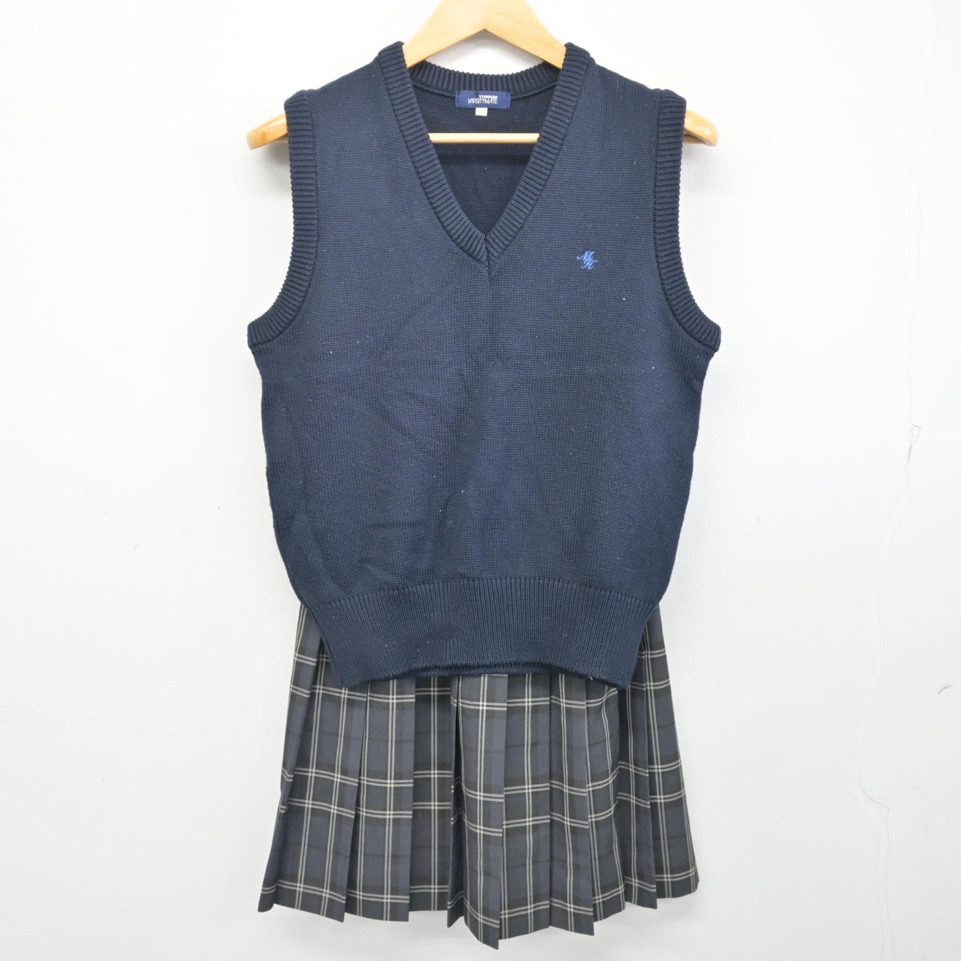 中古】東京都 美原高等学校 女子制服 3点 (ニットベスト・ニットベスト 