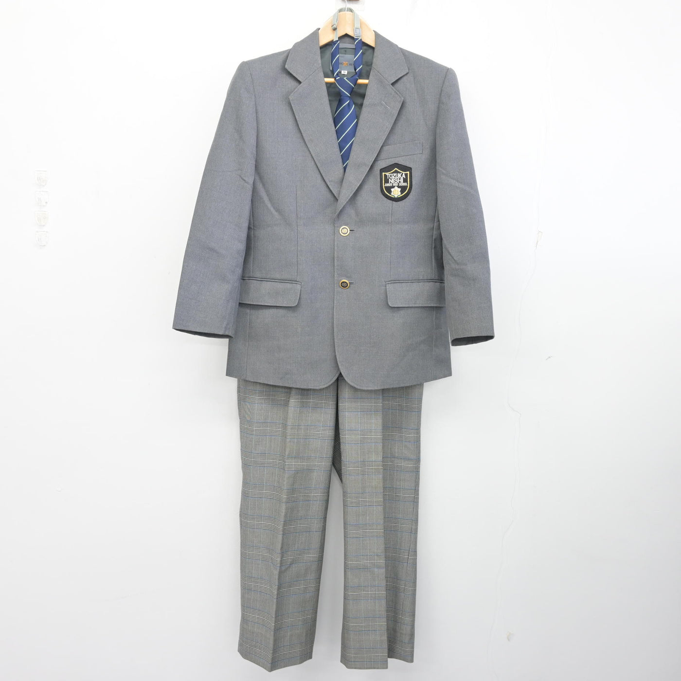 中古】埼玉県 戸塚西中学校 男子制服 3点 (ブレザー・ズボン) sf106363 