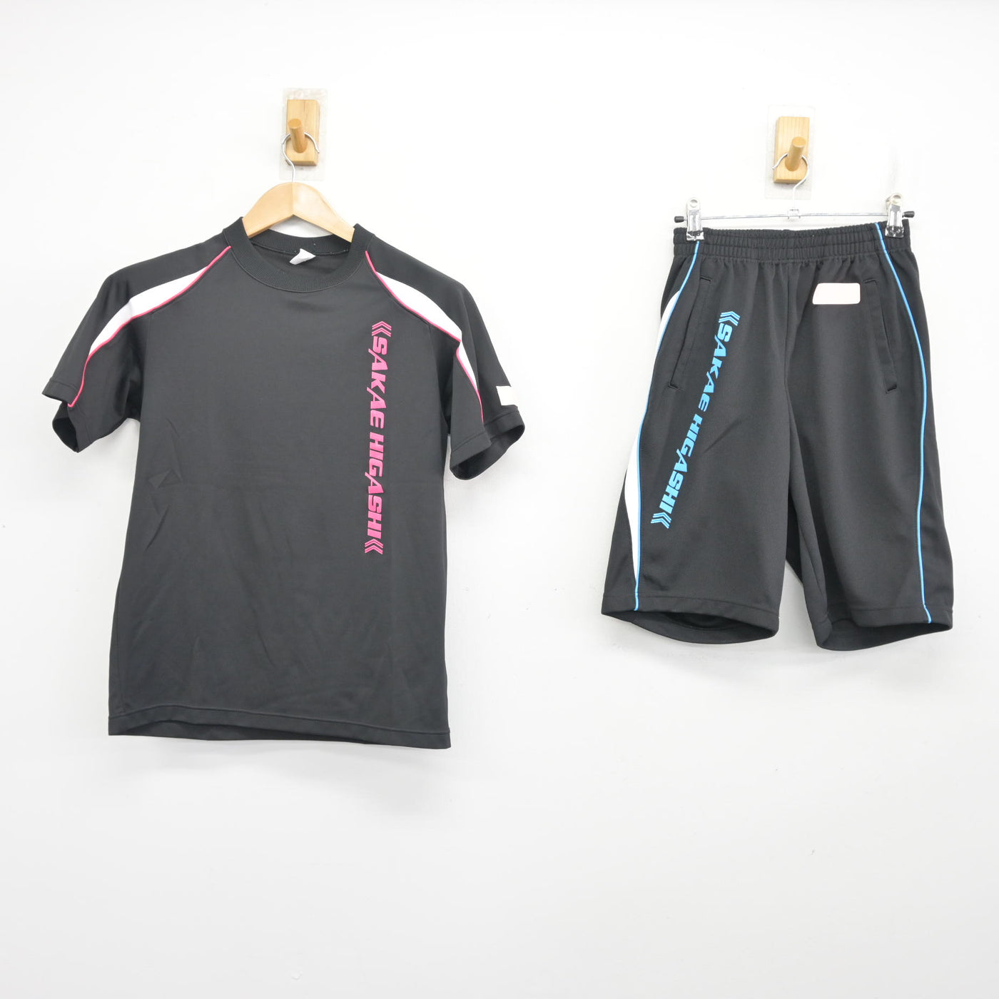 中古】埼玉県 栄東高等学校 女子制服 2点 (体操服 上・体操服 下