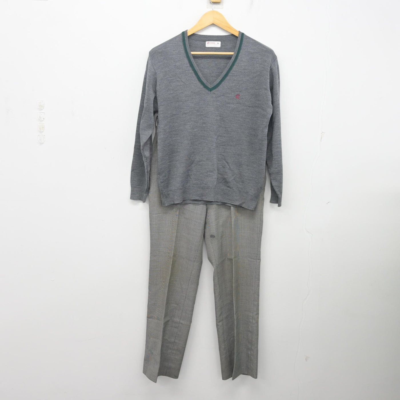 中古】静岡県 三島学園 知徳高等学校 男子制服 2点 (ニット・ズボン