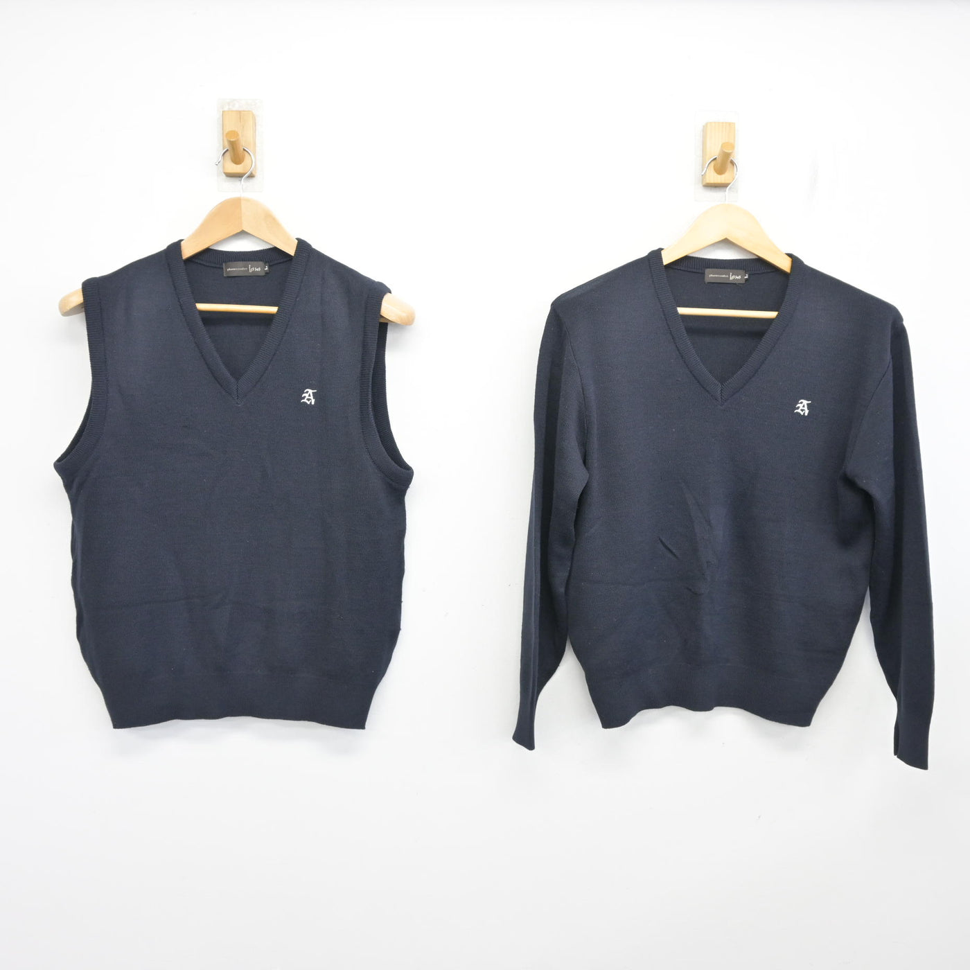 中古】大阪府 芦間高等学校 女子制服 2点 (ニット・ニットベスト