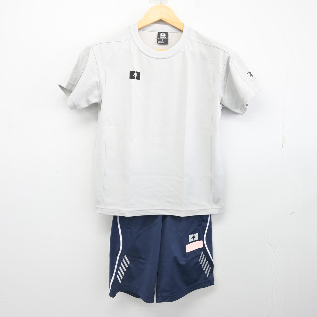 中古】 クラーク記念国際高等学校 女子制服 2点 (体操服 上・体操服 下