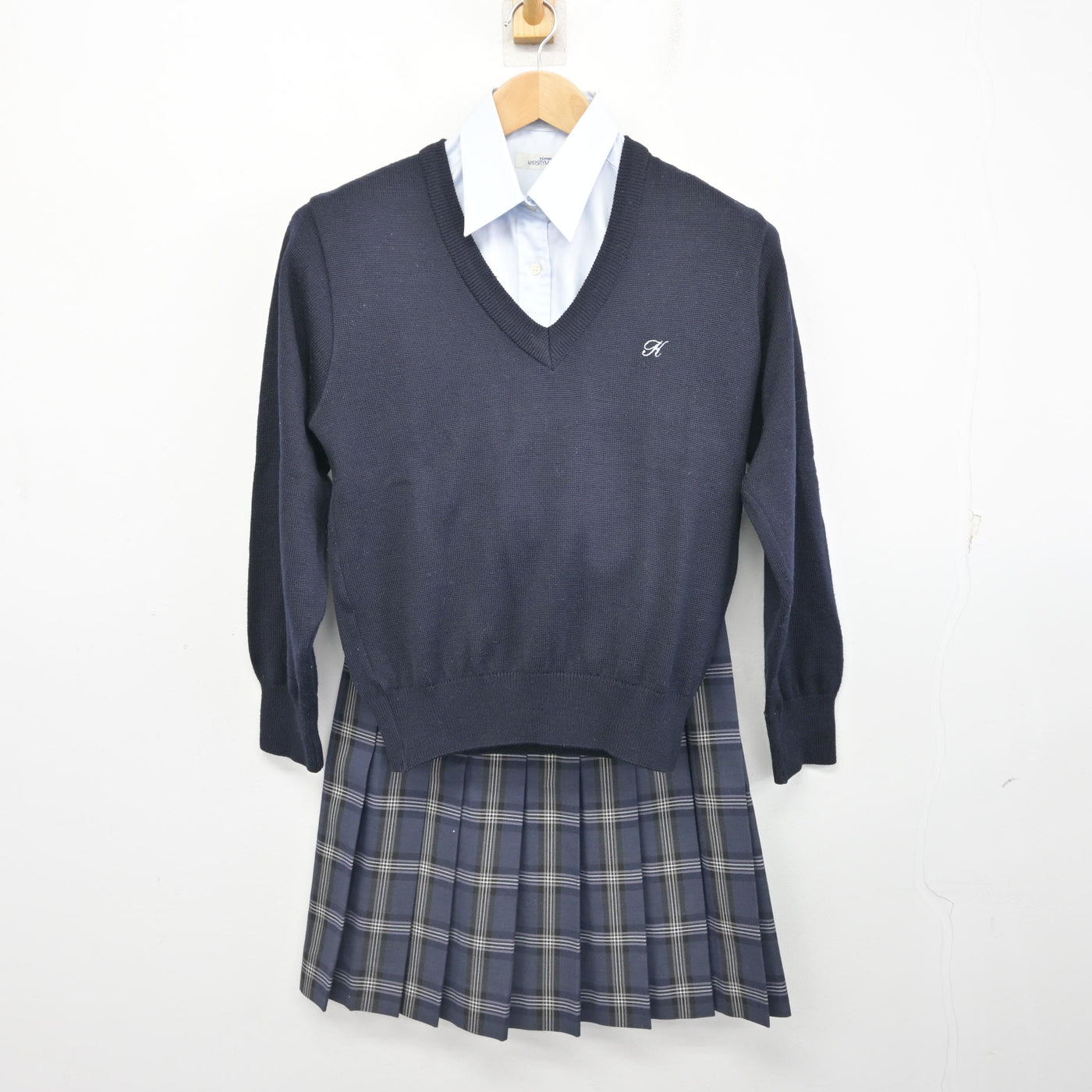 中古】埼玉県 大宮開成高等学校/旧制服 女子制服 3点 (ニット・シャツ 