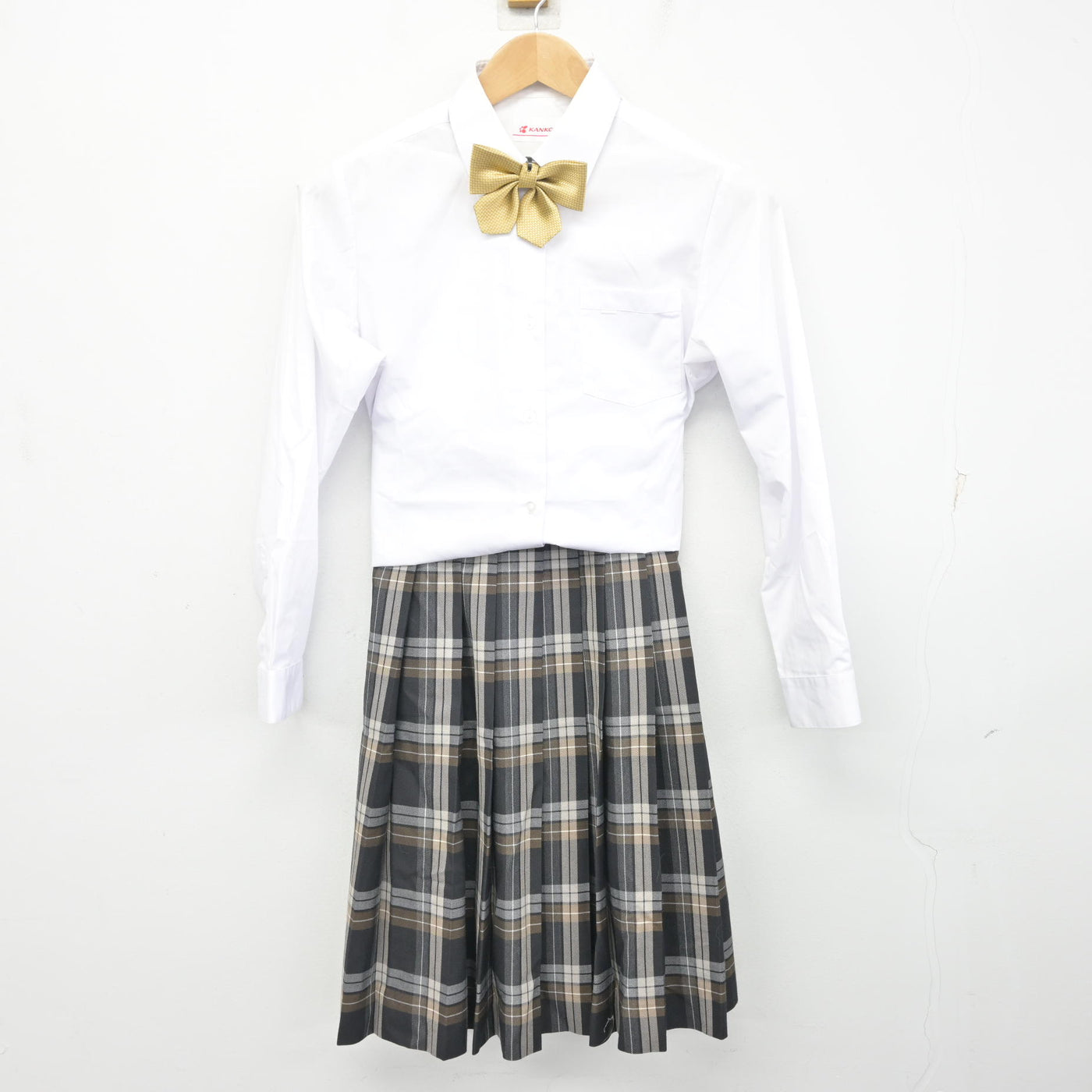 江別第2中学校　男子制服　 中古】北海道 江別第二中学校 女子制服 4点 (ブレザー・シャツ
