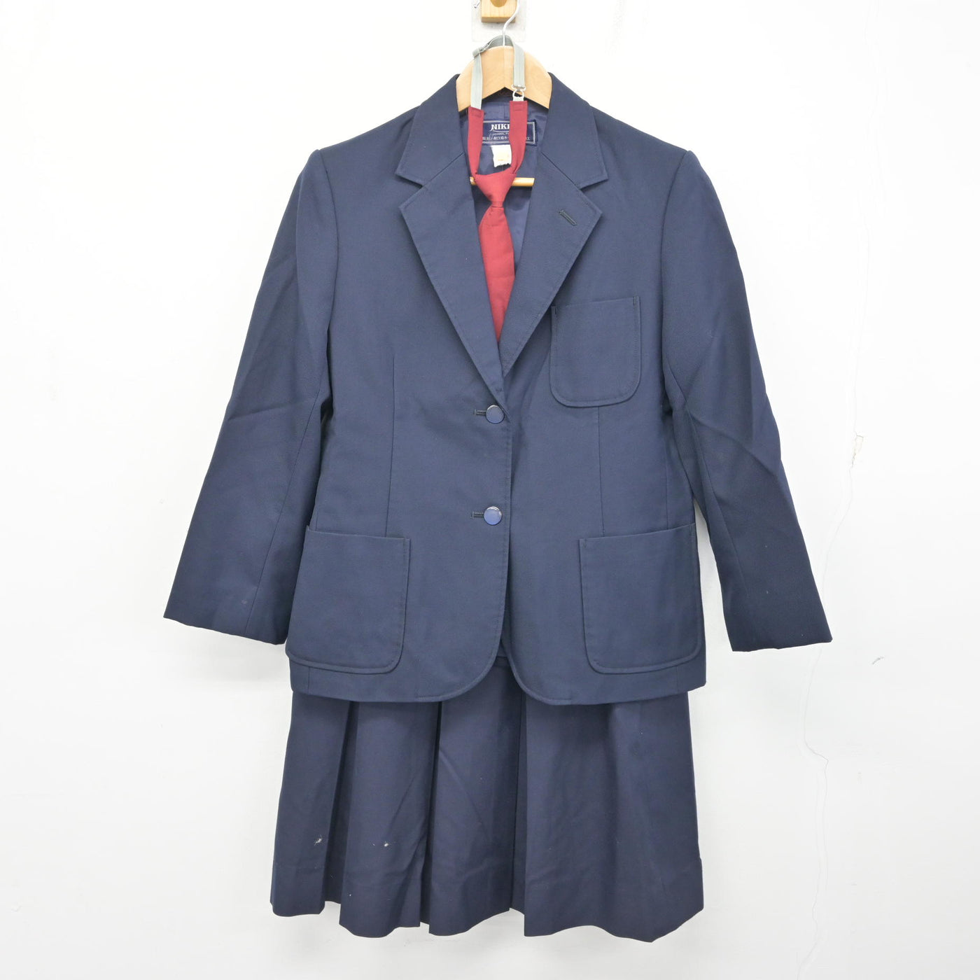 中古】茨城県 長山中学校 女子制服 3点 (ブレザー・スカート) sf107706