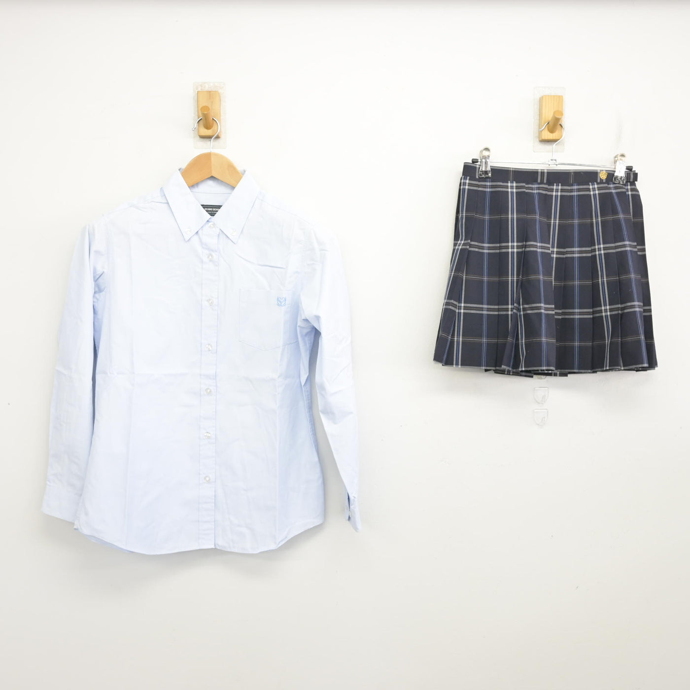 中古】東京都 品川翔英高等学校 女子制服 2点 (シャツ・スカート 