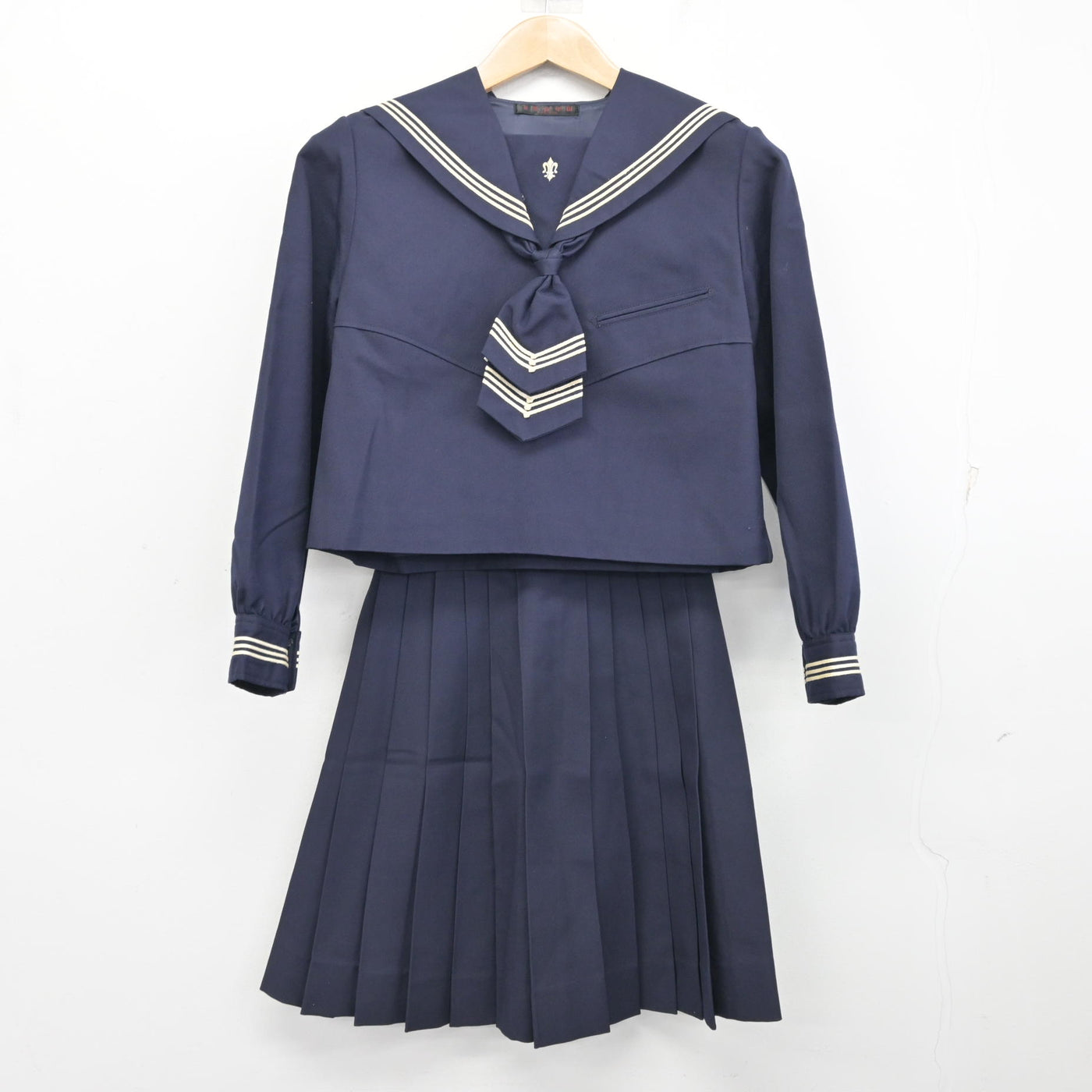中古】岩手県 盛岡白百合学園中学高等学校 女子制服 2点 (セーラー服