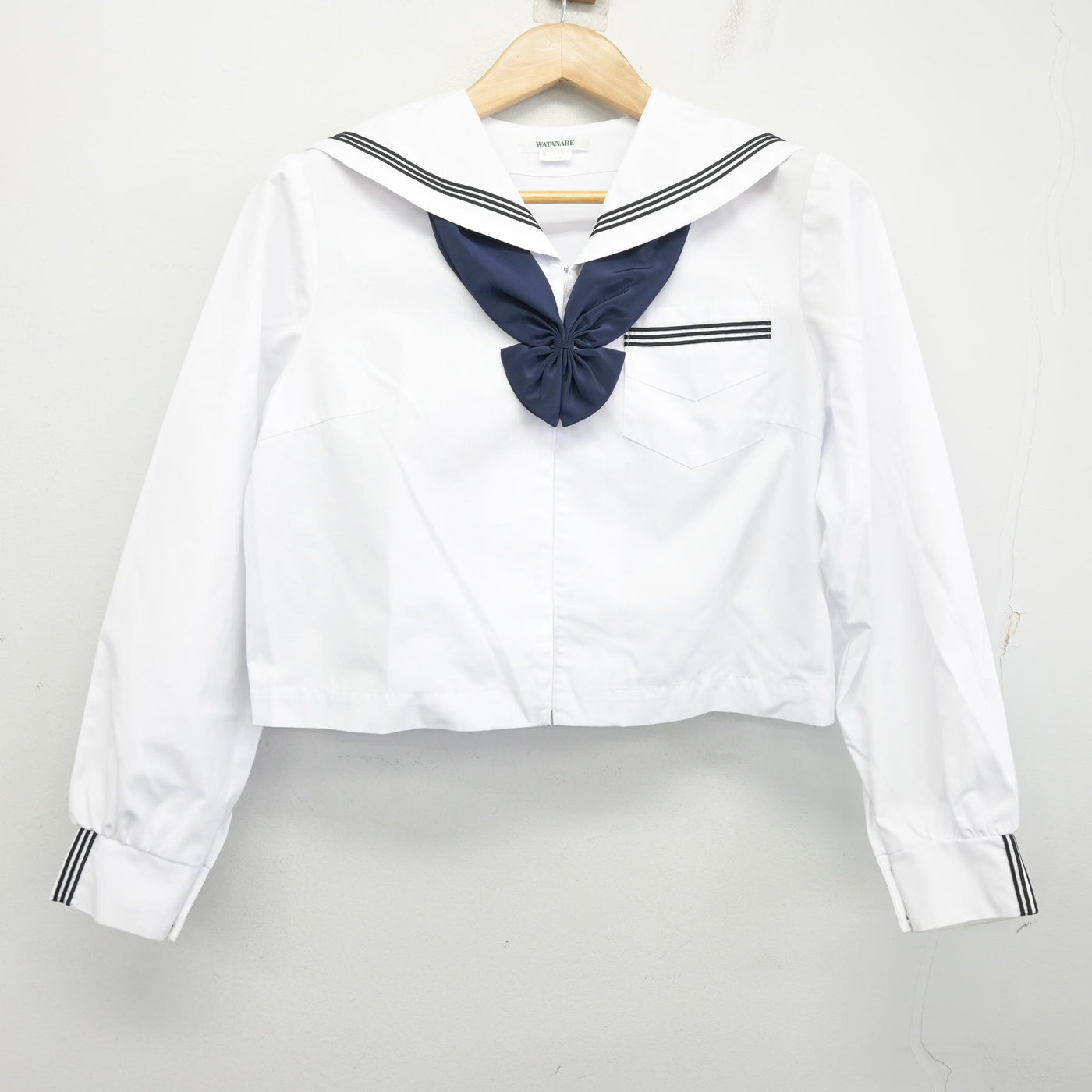 中古静岡県 浜北北部中学校 女子制服 3点 (セーラー服・スカート) sf108308