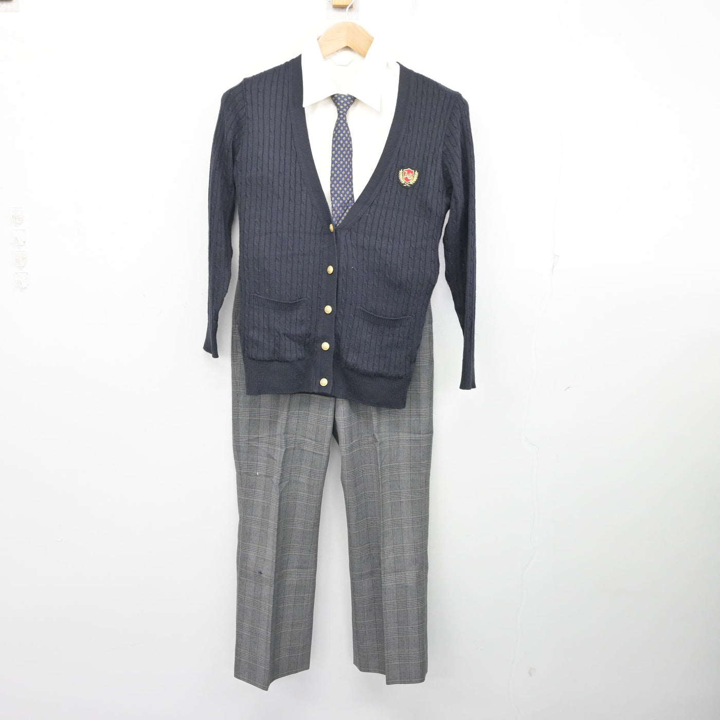 中古】愛知県 安城学園高等学校 女子制服 4点 (ニット・シャツ・ズボン 