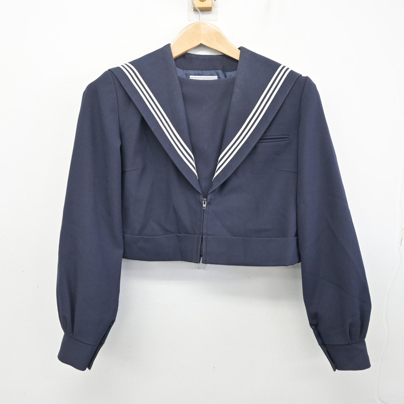 中古】福岡県 北九州市内中学校標準服/旧制服 女子制服 2点