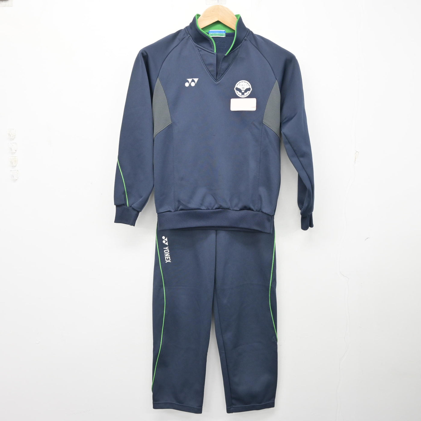 中古】千葉県 おおぐろの森中学校 女子制服 2点 (ジャージ 上