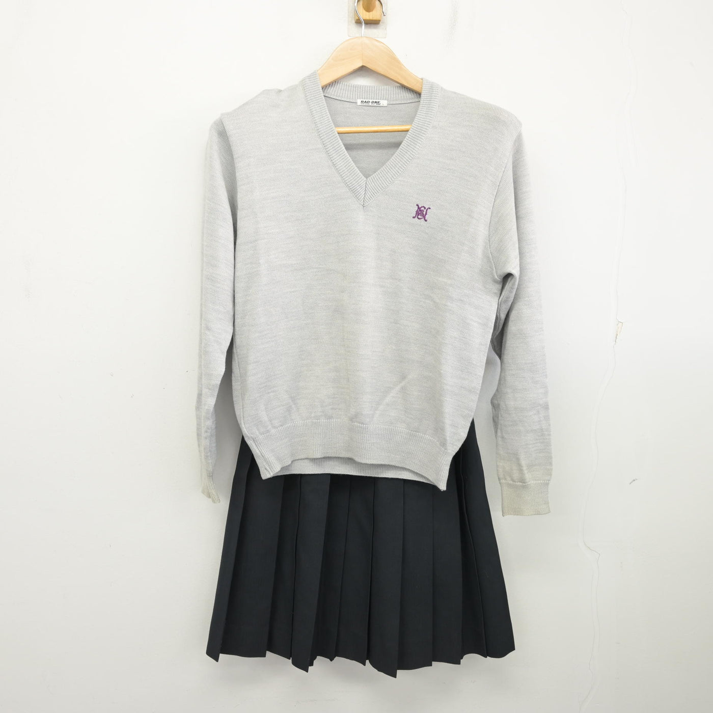 中古】静岡県 沼津商業高等学校 女子制服 2点 (ニット・スカート 