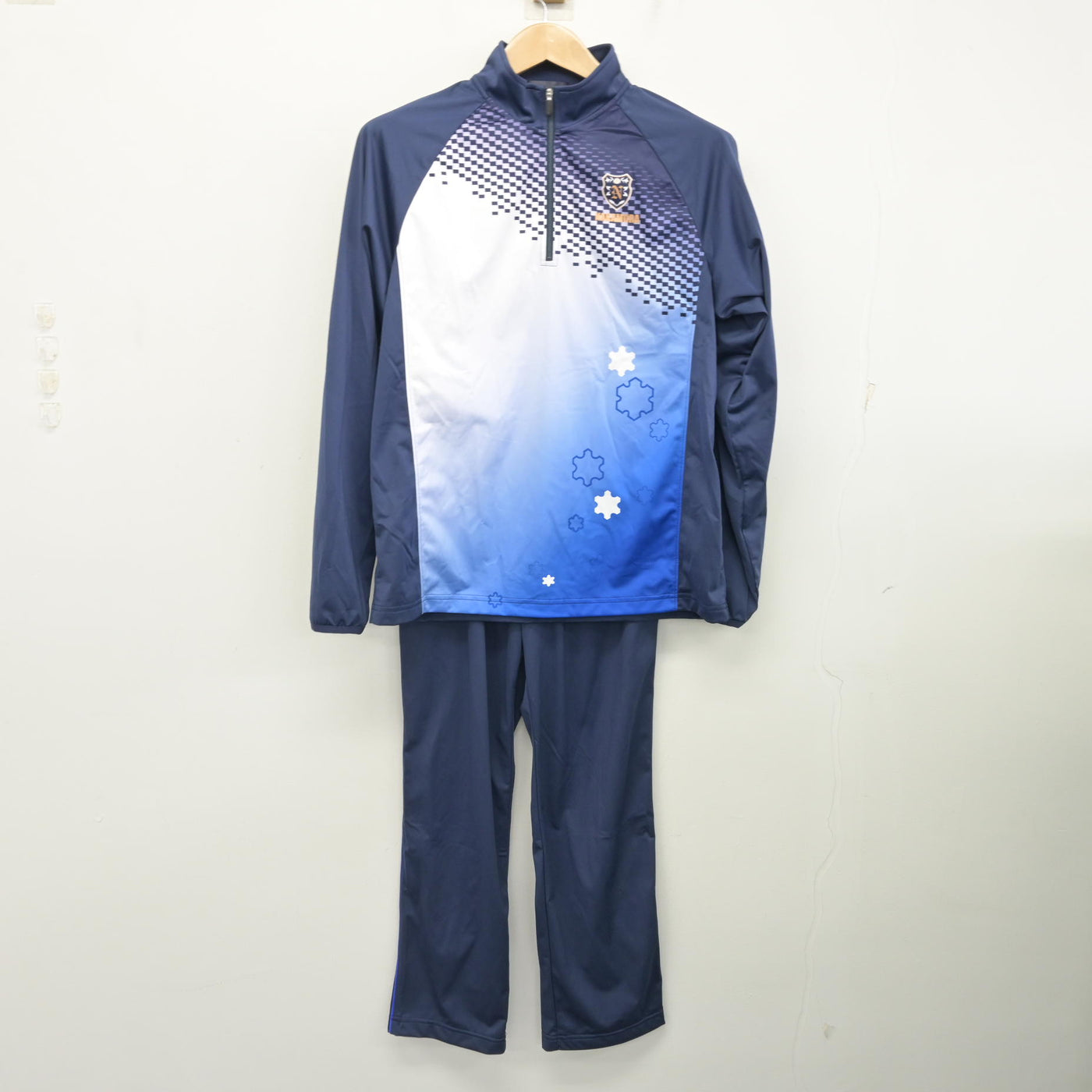 中古】愛知県 中村高等学校 女子制服 3点 (ジャージ 上・体操服 上