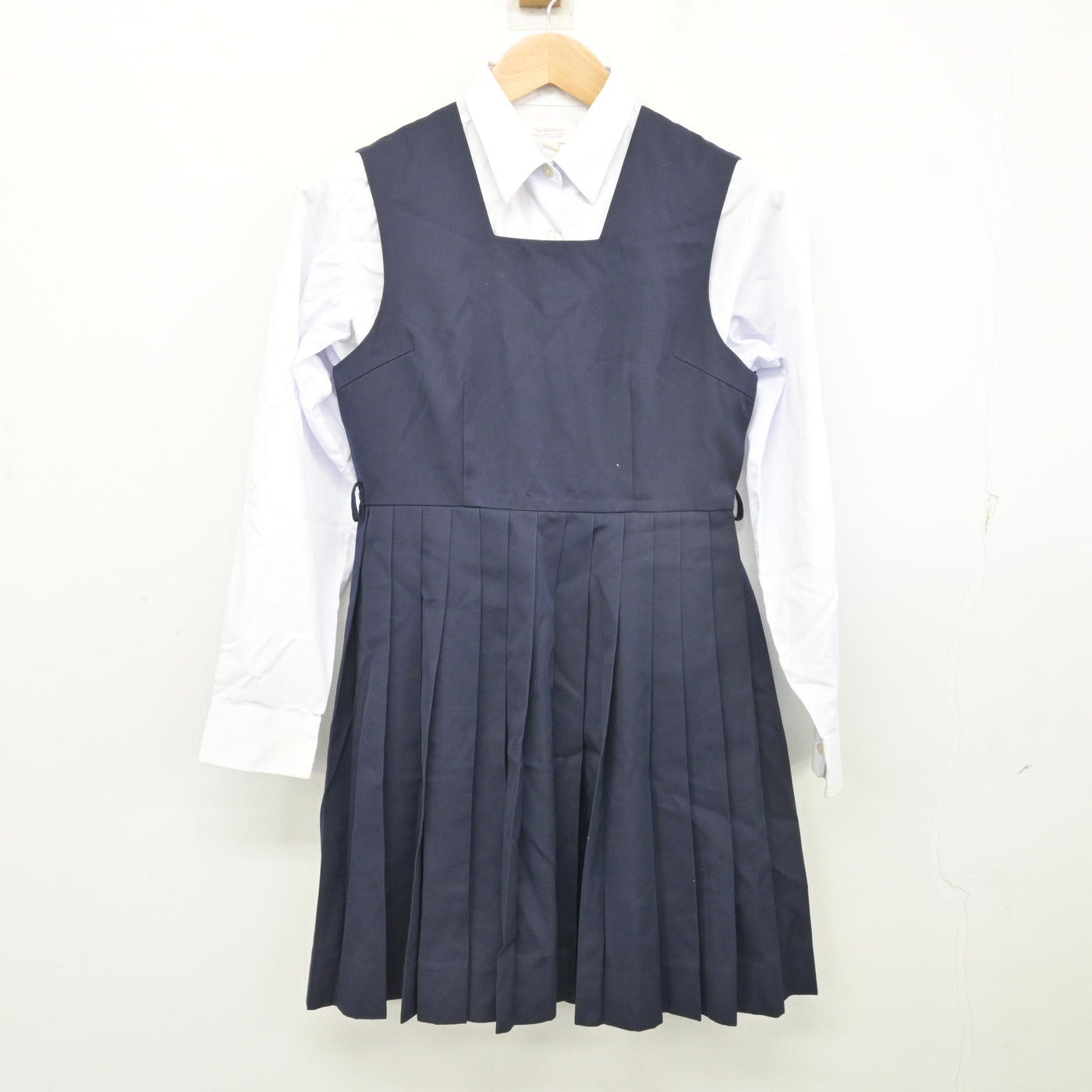 中古】高知県 土佐中学校・高等学校 女子制服 2点 (シャツ・ジャンパー