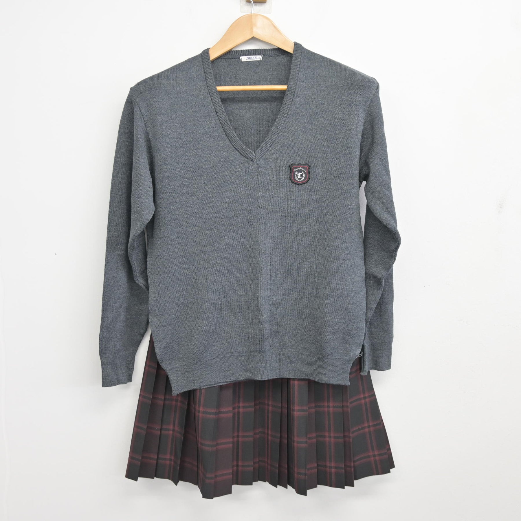 取手二高　制服　 茨城県立取手第二高校の制服セットを買い取らせて頂きました！黒の
