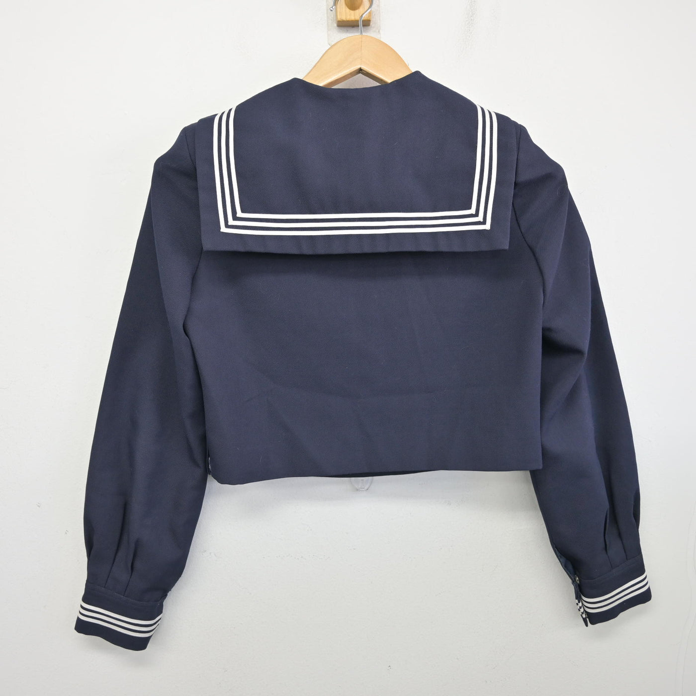 中古】埼玉県 草加市立新栄中学校 女子制服 1点 (セーラー服) sf109775