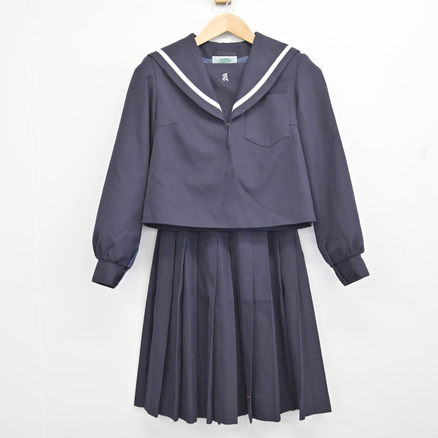 中古】長野県 旭ケ丘中学校 女子制服 2点 (セーラー服・スカート