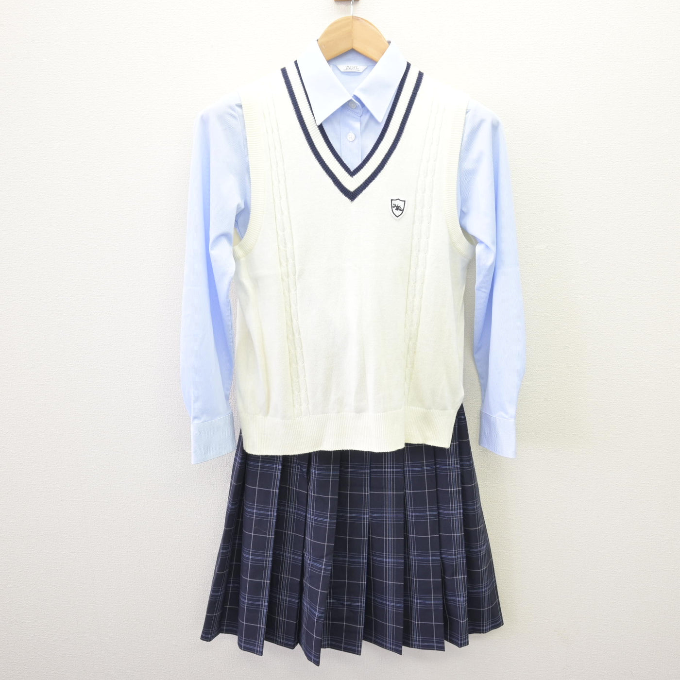 【中古】山口県 野田学園高等学校 女子制服 3点 (ニットベスト・シャツ・スカート) sf110006