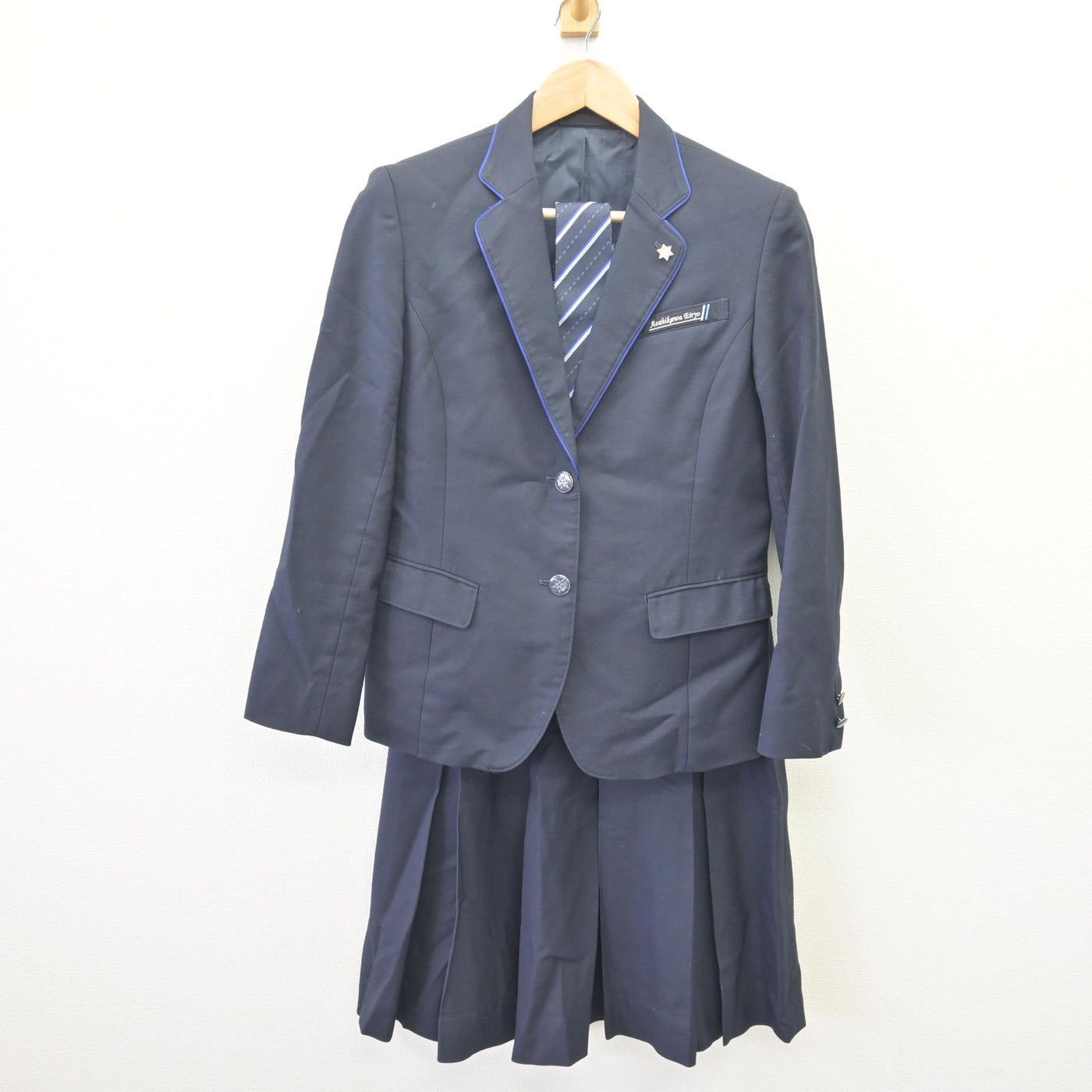 【中古】北海道 北海道旭川永嶺高等学校 女子制服 4点 (ブレザー・スカート) sf110009